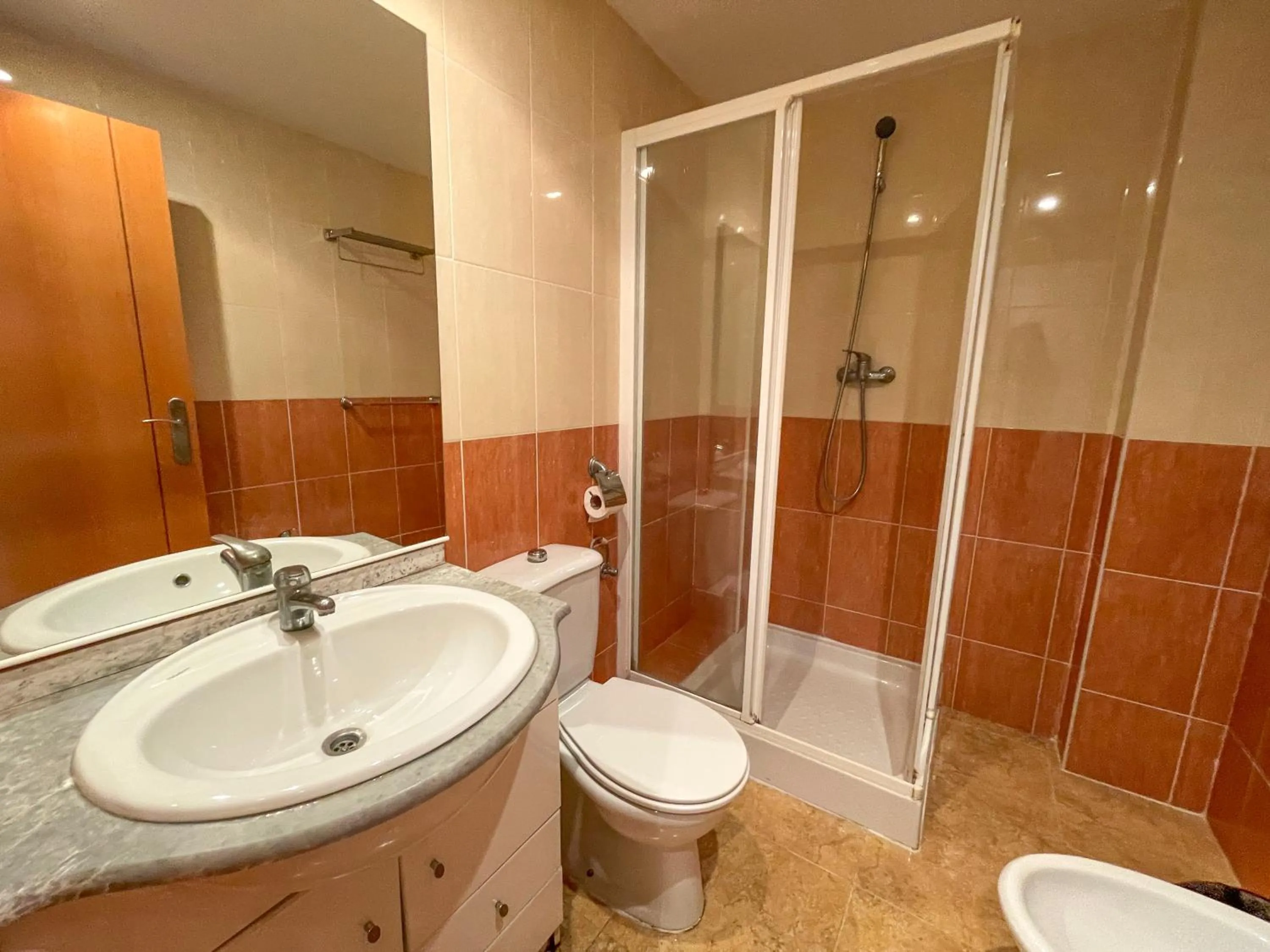 Shower in Apartamentos Marcomar 3000