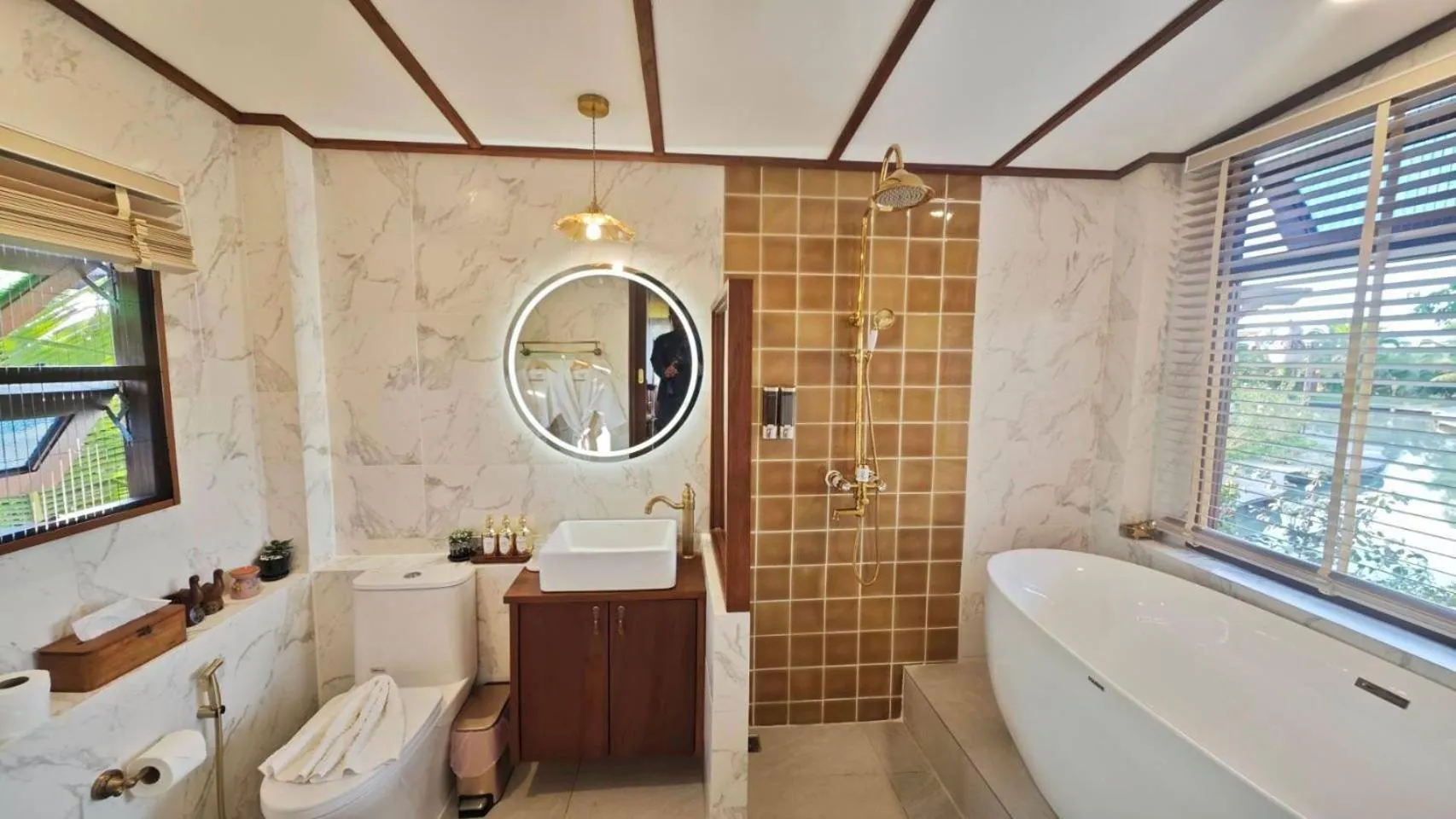 Shower in DooNa Resort แลภูดูนา