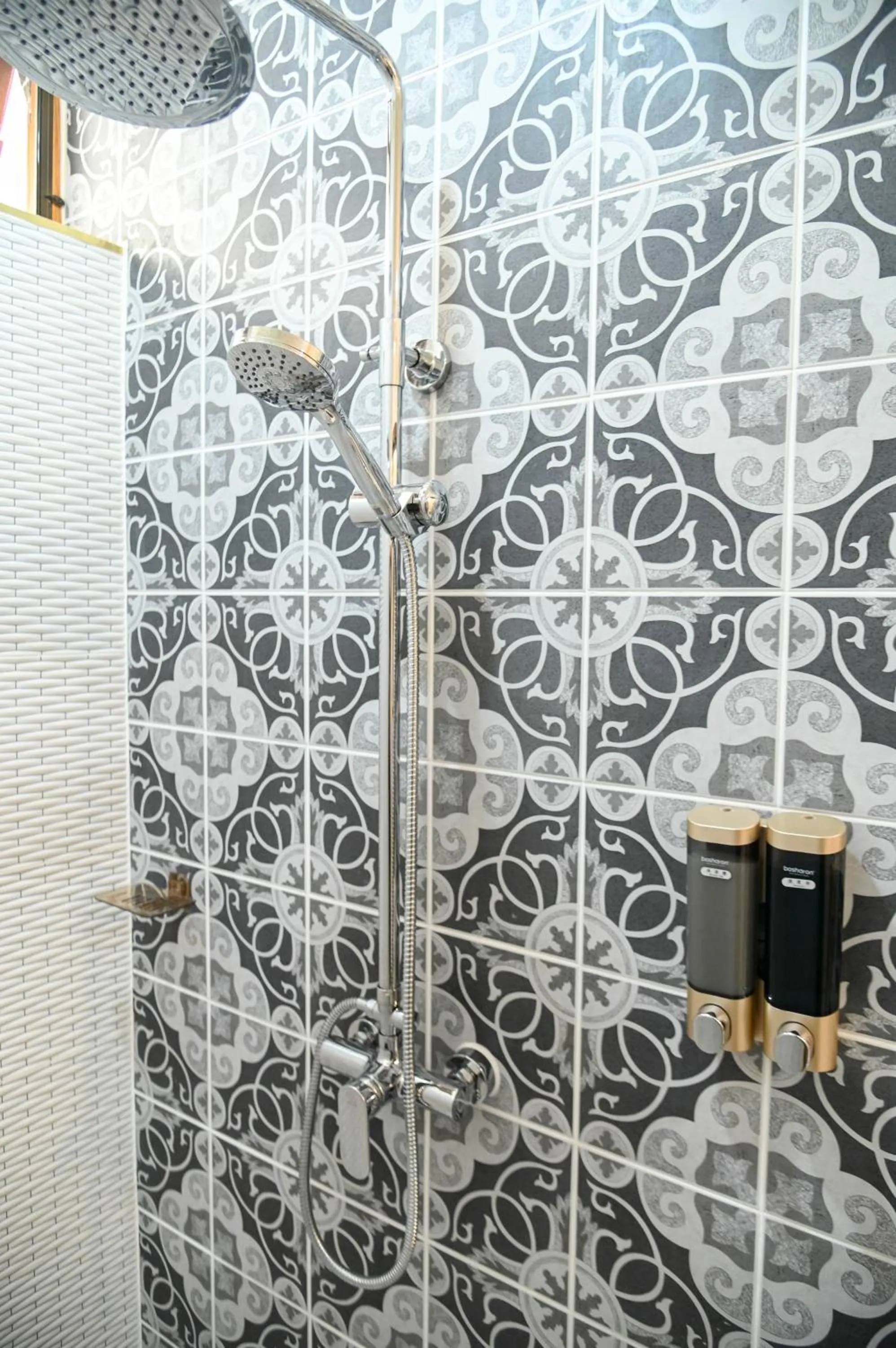 Shower in DooNa Resort แลภูดูนา