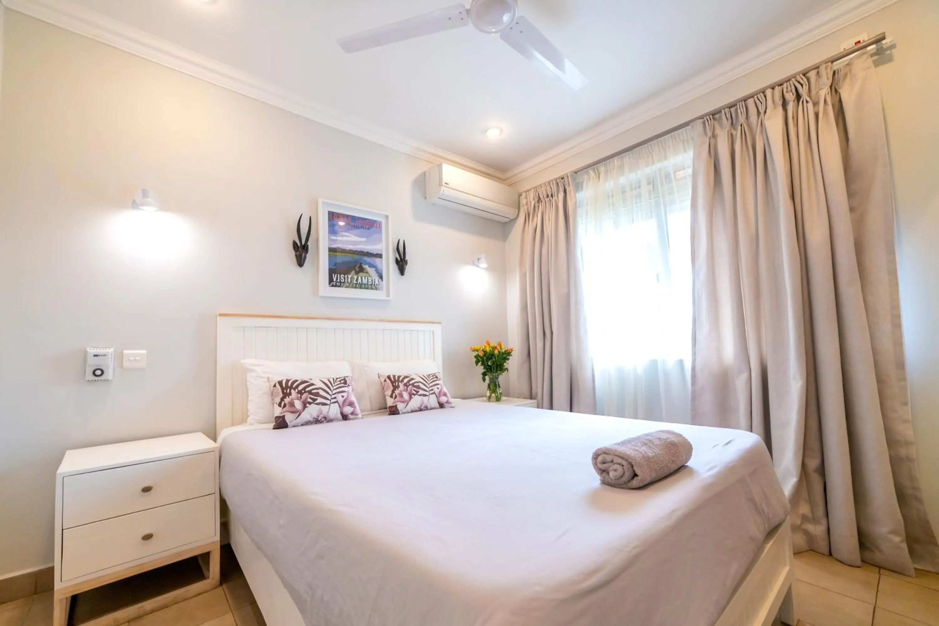 Bed in Shakespeare Court Serviced Apartments