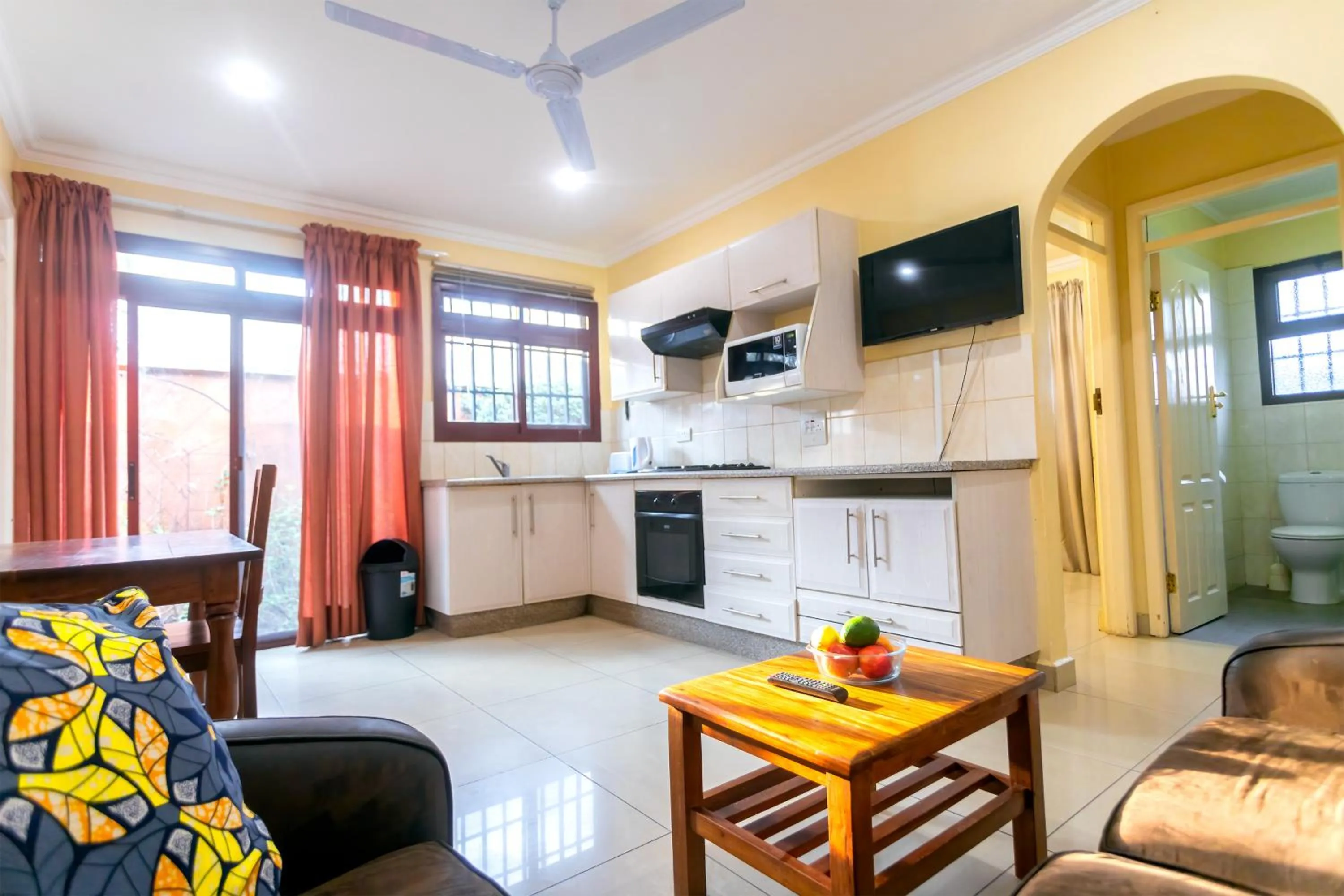 Kitchen or kitchenette in Shakespeare Court Serviced Apartments