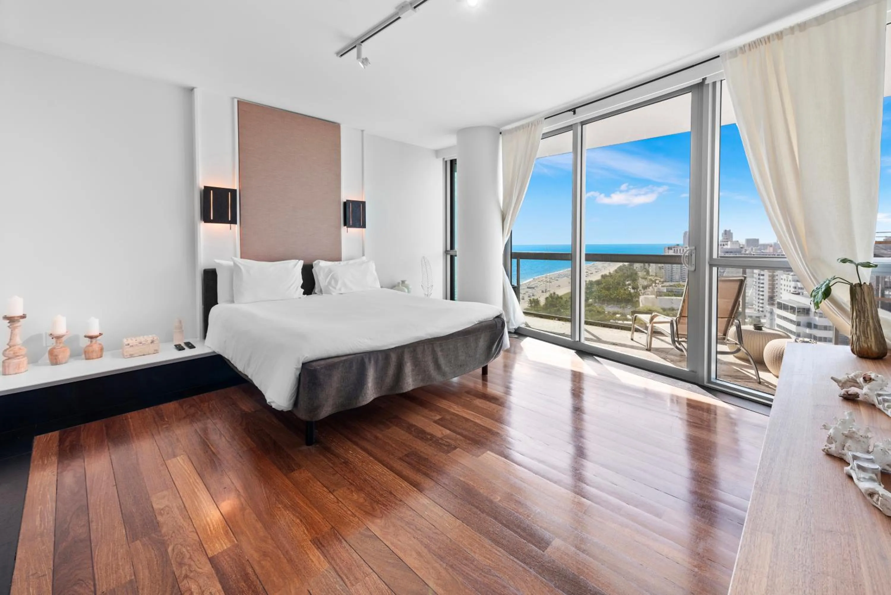 Bed in THE SETAI 5 STARS HOTEL-RESIDENCE MIAMI BEACH OCEANVIEW 2 Bedroom UNIQUE