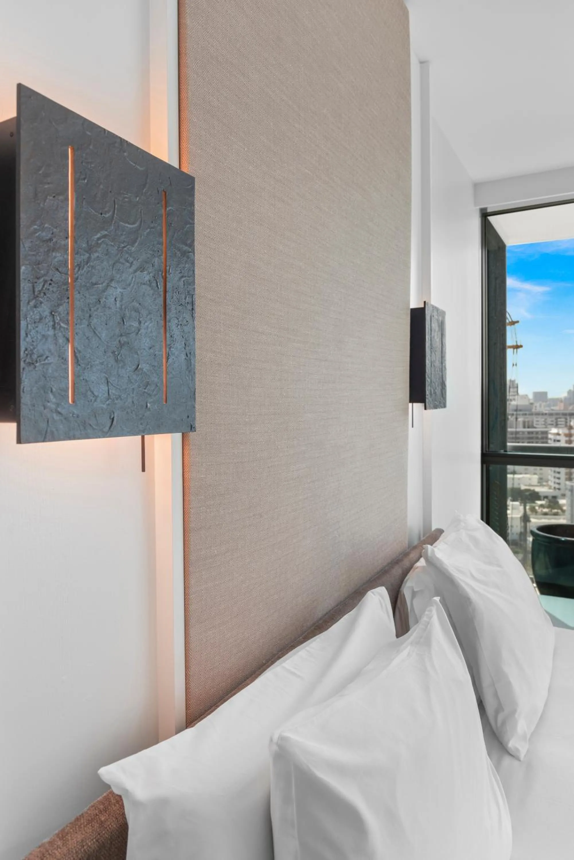 Bed in THE SETAI 5 STARS HOTEL-RESIDENCE MIAMI BEACH OCEANVIEW 2 Bedroom UNIQUE