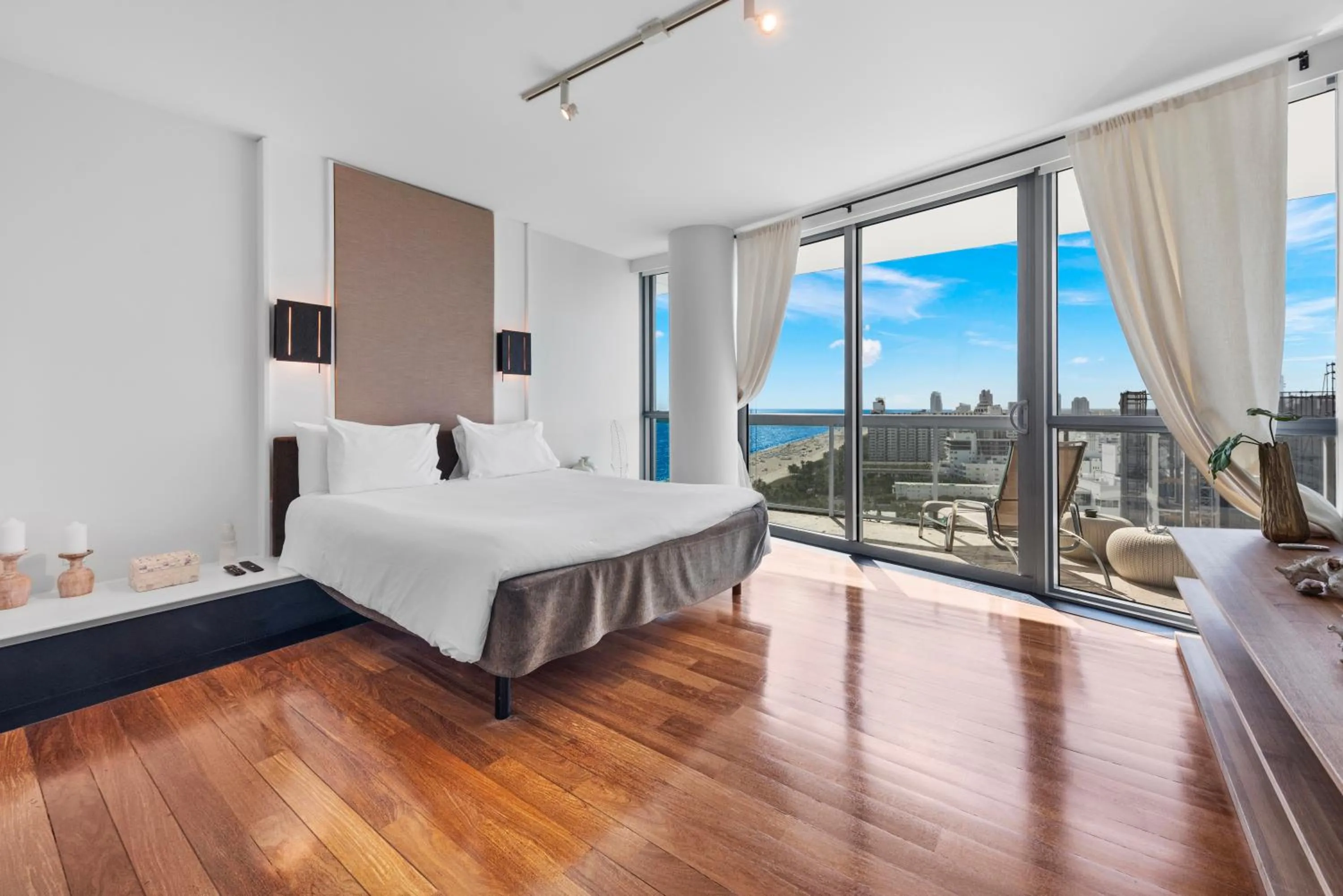 Bed in THE SETAI 5 STARS HOTEL-RESIDENCE MIAMI BEACH OCEANVIEW 2 Bedroom UNIQUE