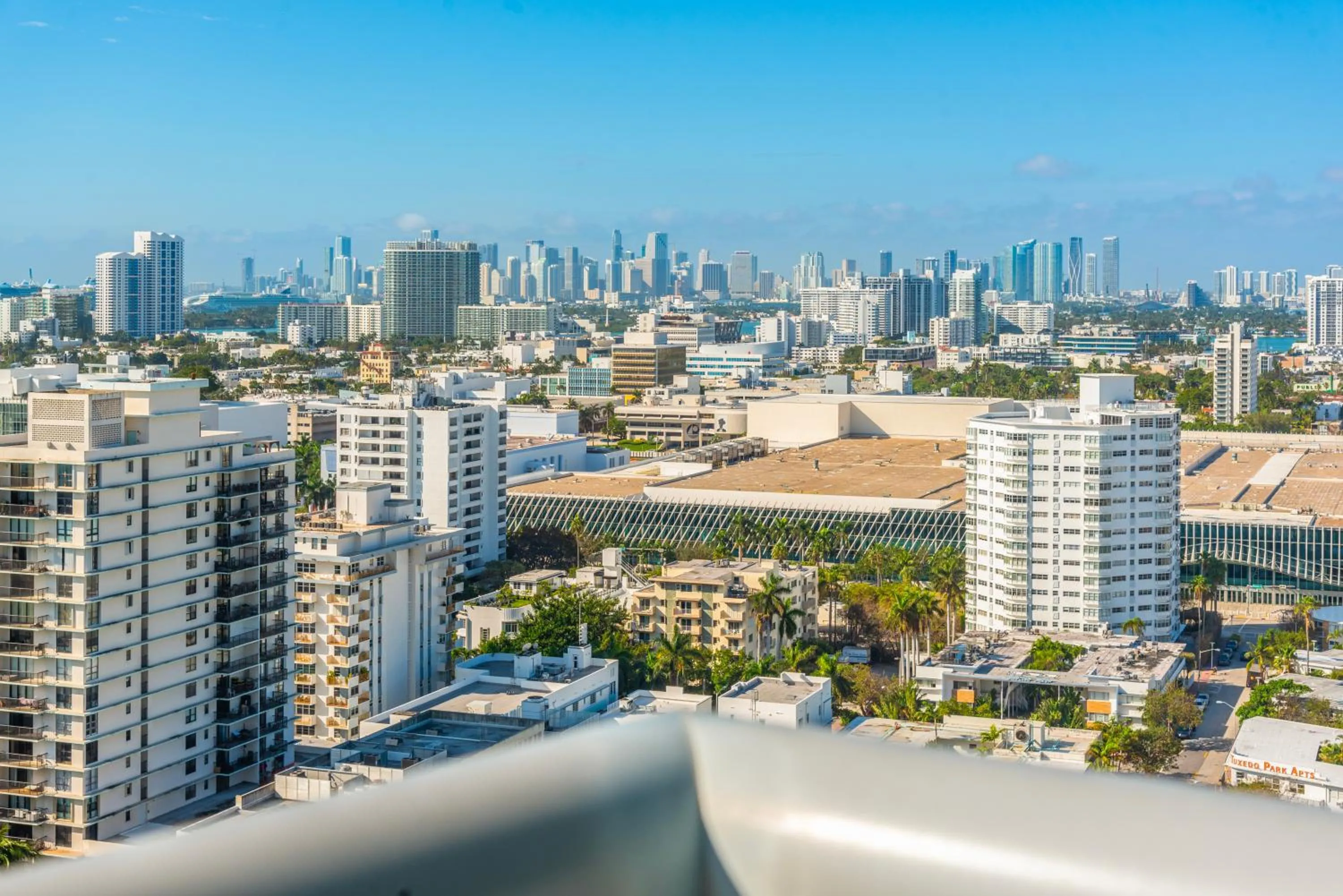 Day in THE SETAI 5 STARS HOTEL-RESIDENCE MIAMI BEACH OCEANVIEW 2 Bedroom UNIQUE