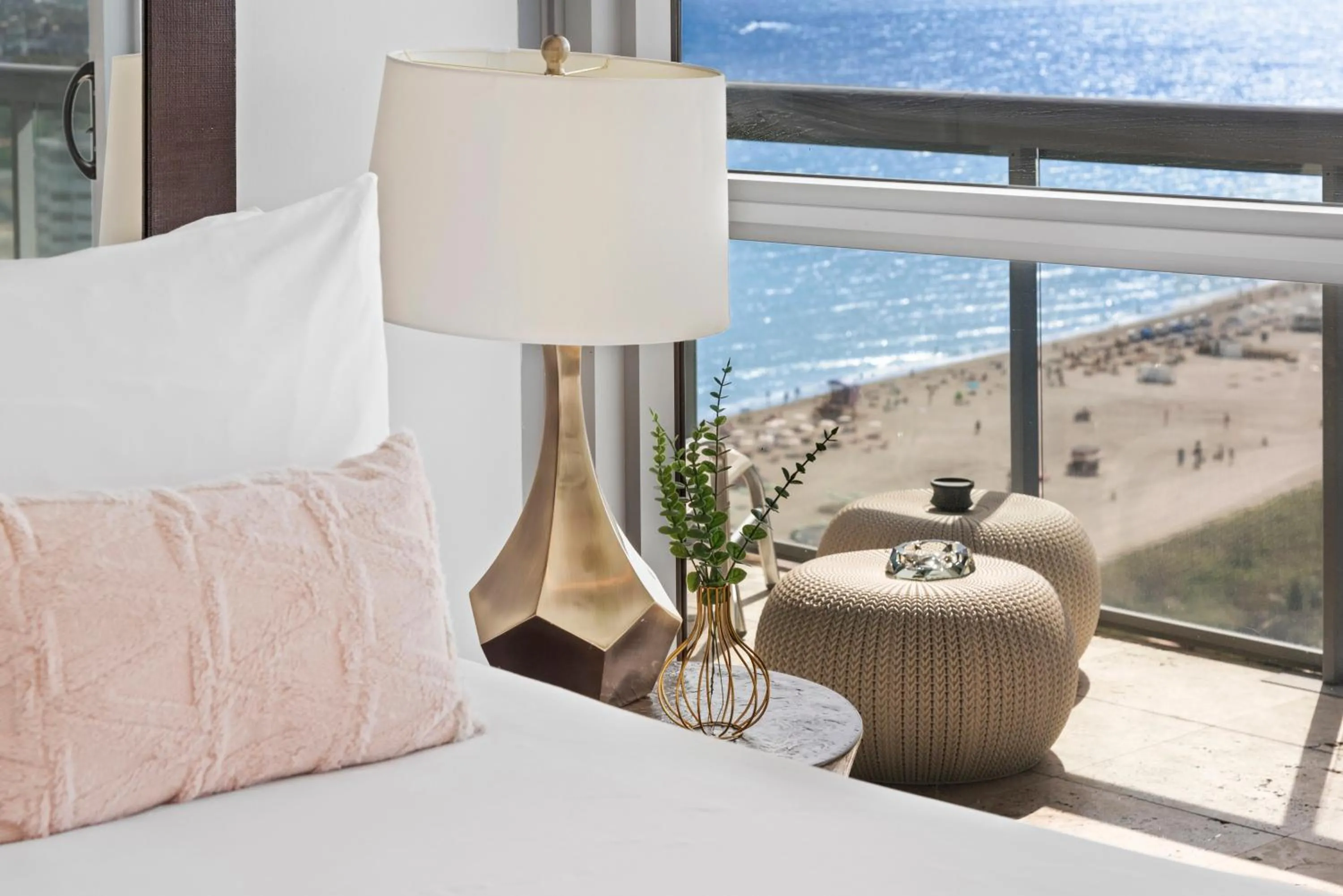 Bed in THE SETAI 5 STARS HOTEL-RESIDENCE MIAMI BEACH OCEANVIEW 2 Bedroom UNIQUE