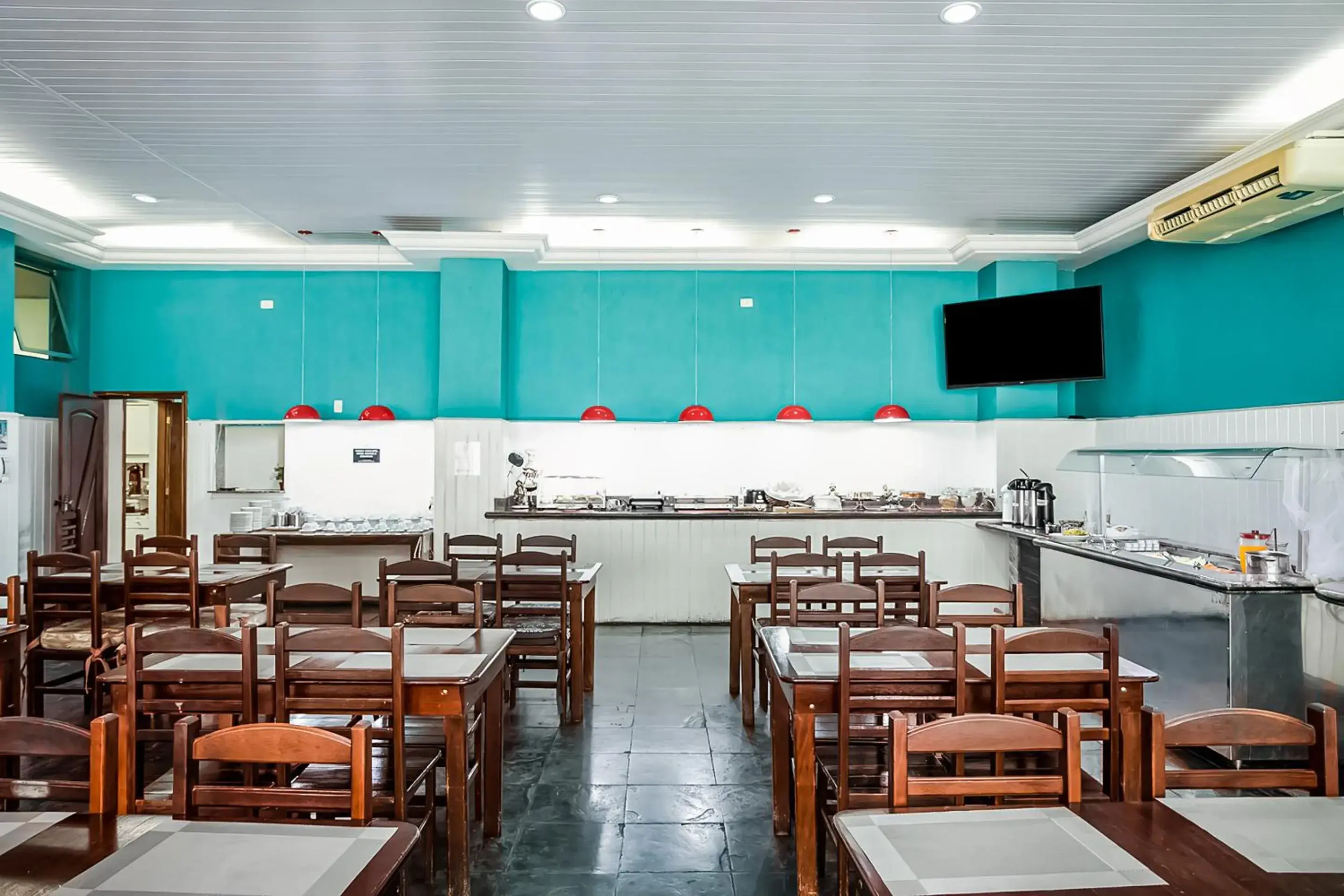 Restaurant/places to eat in Hotel InterAmericana Restaurant/places to eat in Hotel InterAmericana