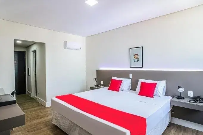 Photo of the whole room, Bed in Hotel InterAmericana Photo of the whole room, Bed in Hotel InterAmericana