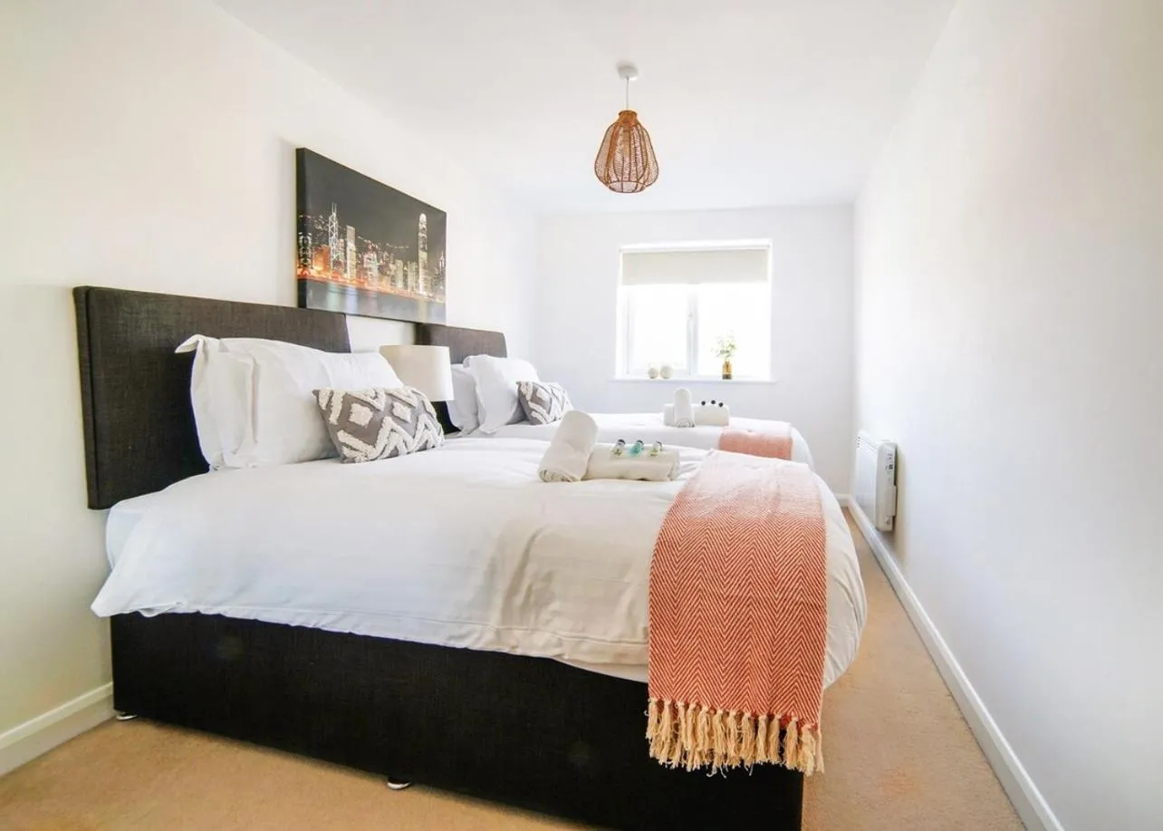 Stylish Design 2BR-7min Oxford P&R 14min Blenheim