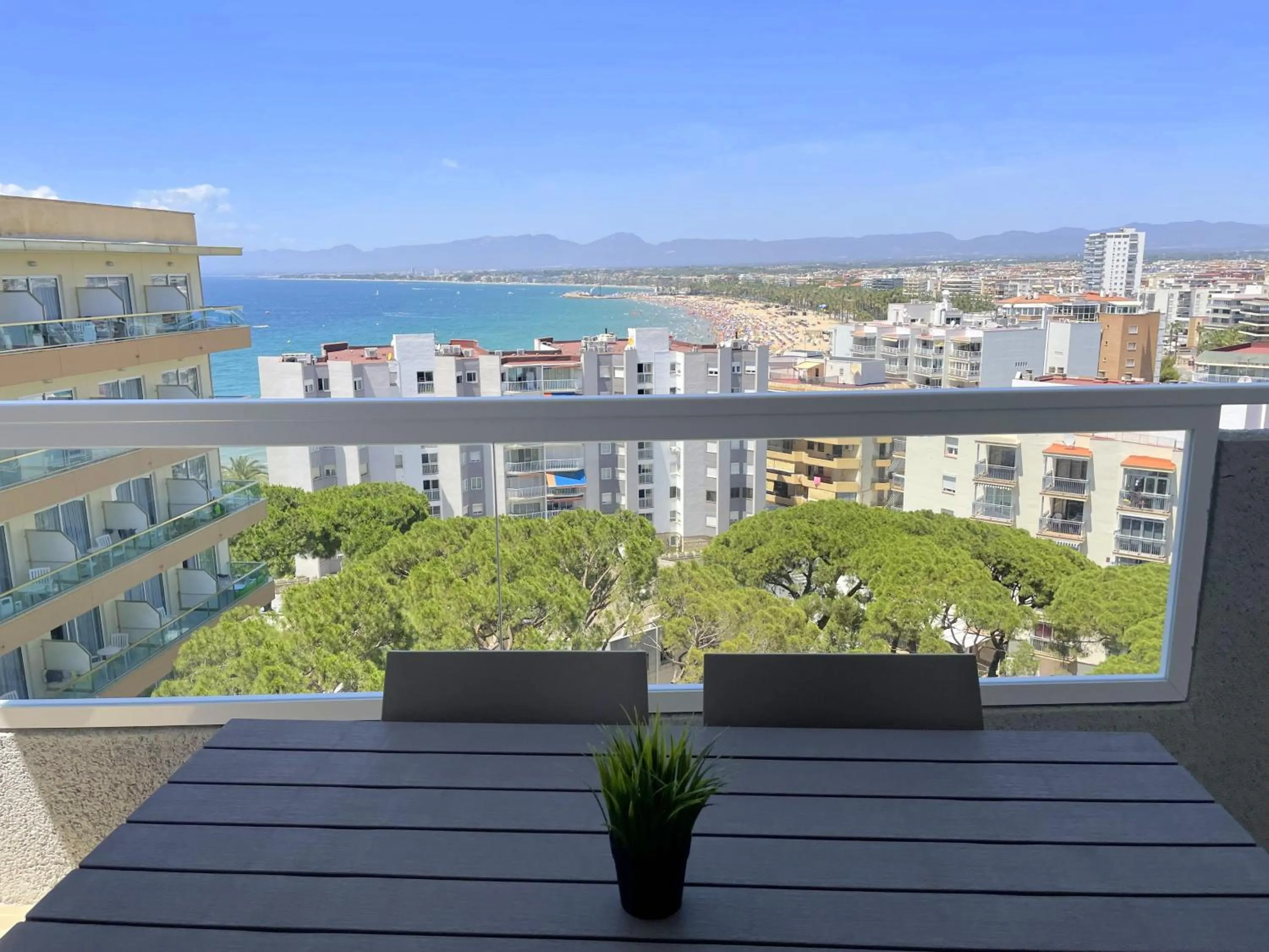Rentalmar Blue Beach & Pool