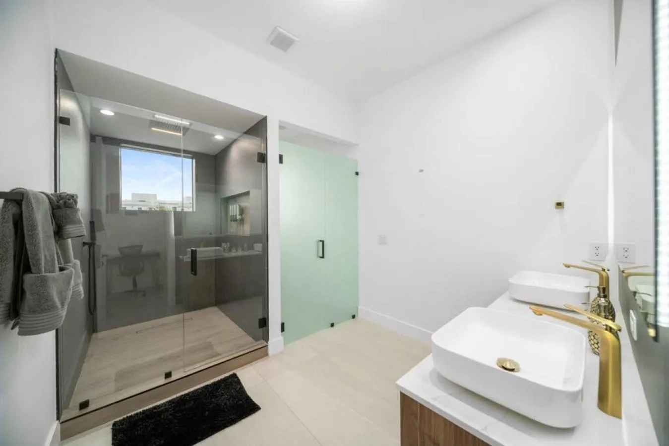 Bathroom in The Elements Home with 2 Pools