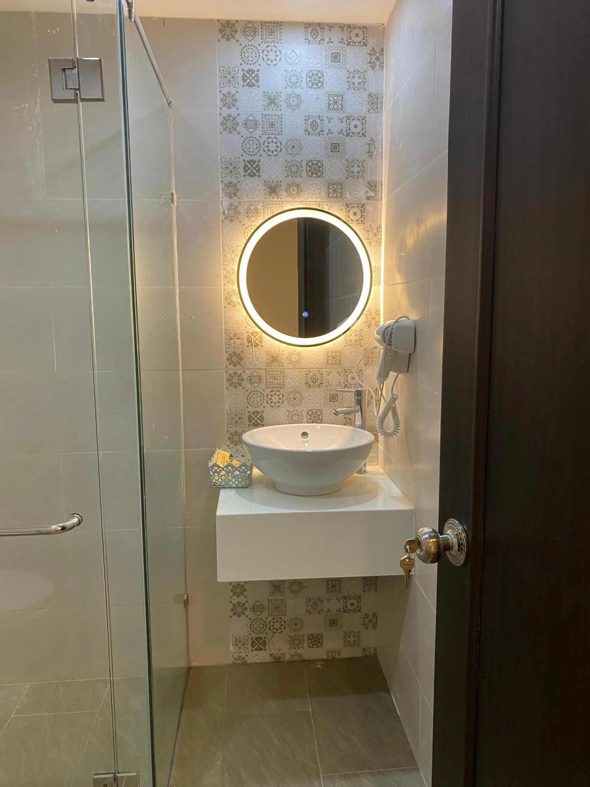 Bathroom in GOODTECH LUXURY Hotel & Apartment
