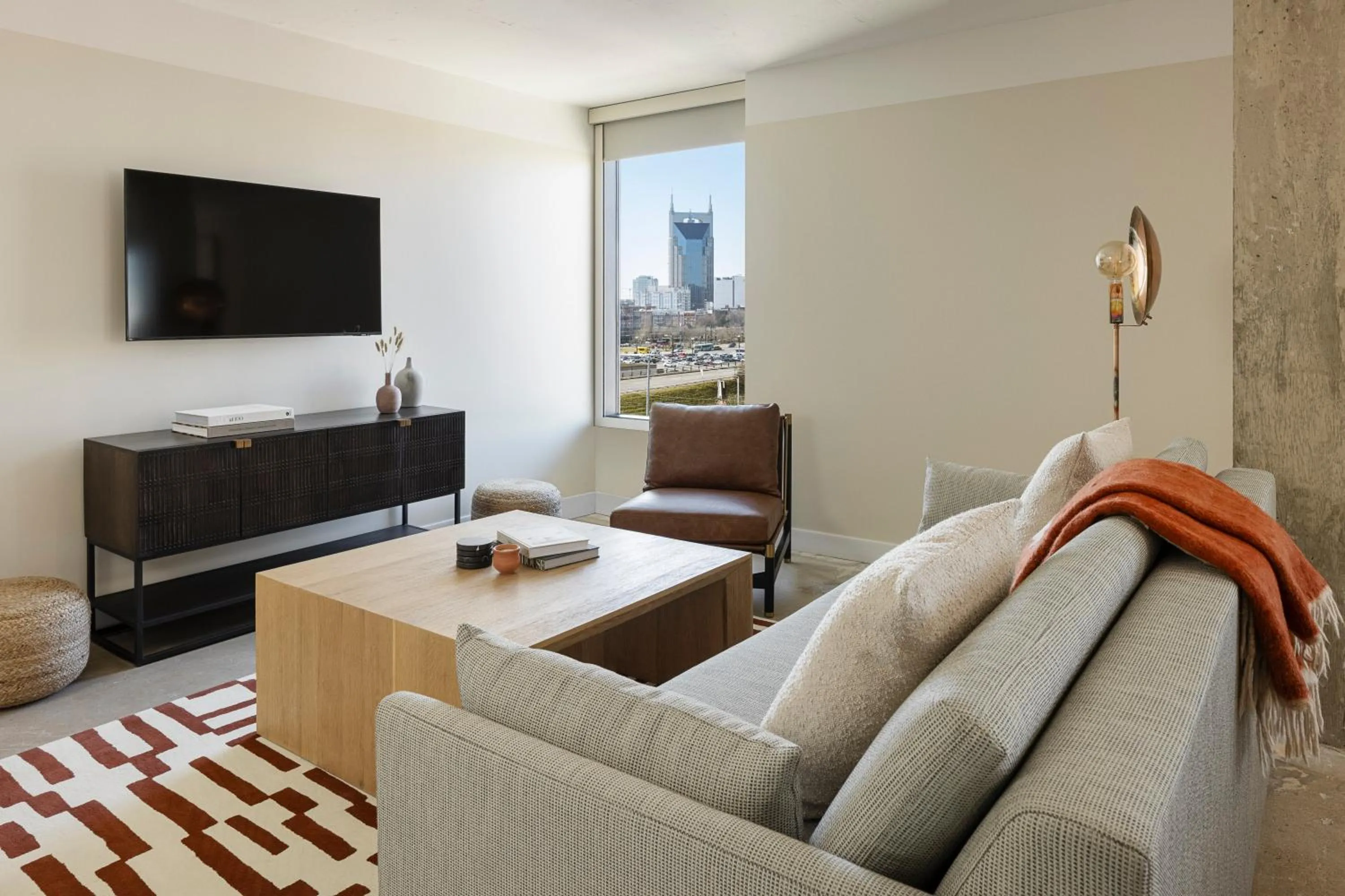 TV and multimedia in Drift Nashville, a Member of Design Hotels