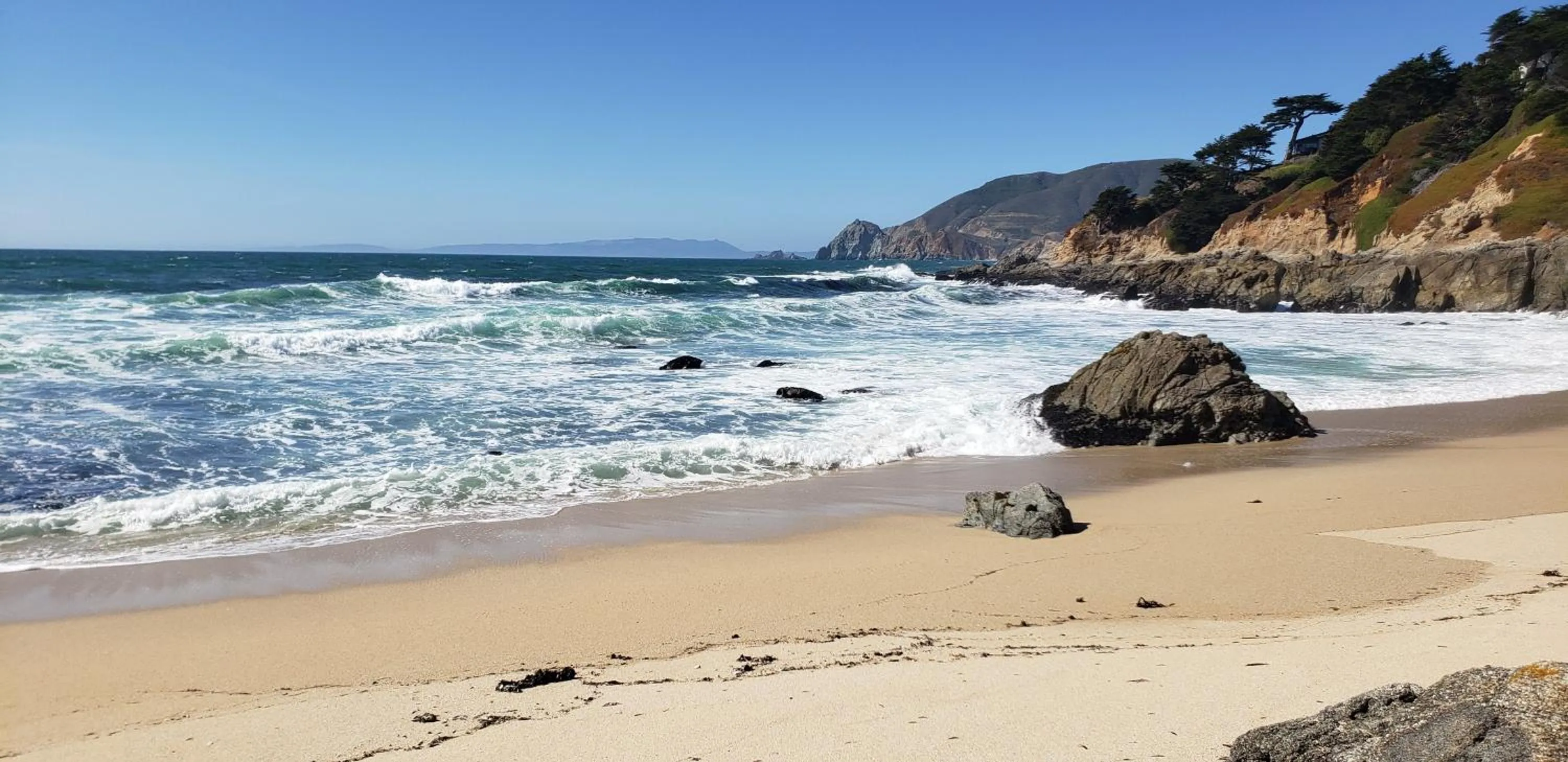 Beach in HI Point Montara Lighthouse