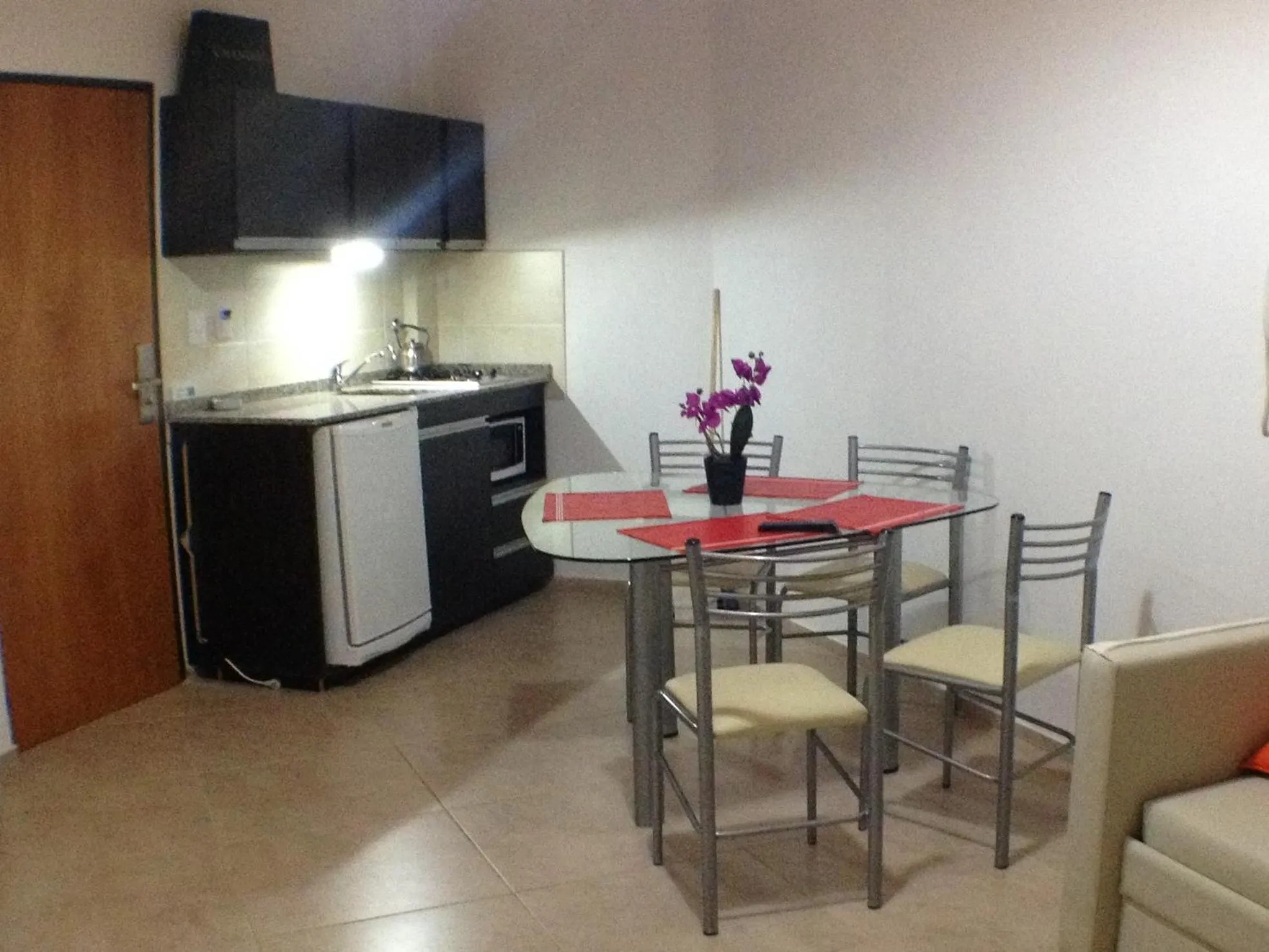 Kitchen or kitchenette in Apart-Hotel Gibert's House