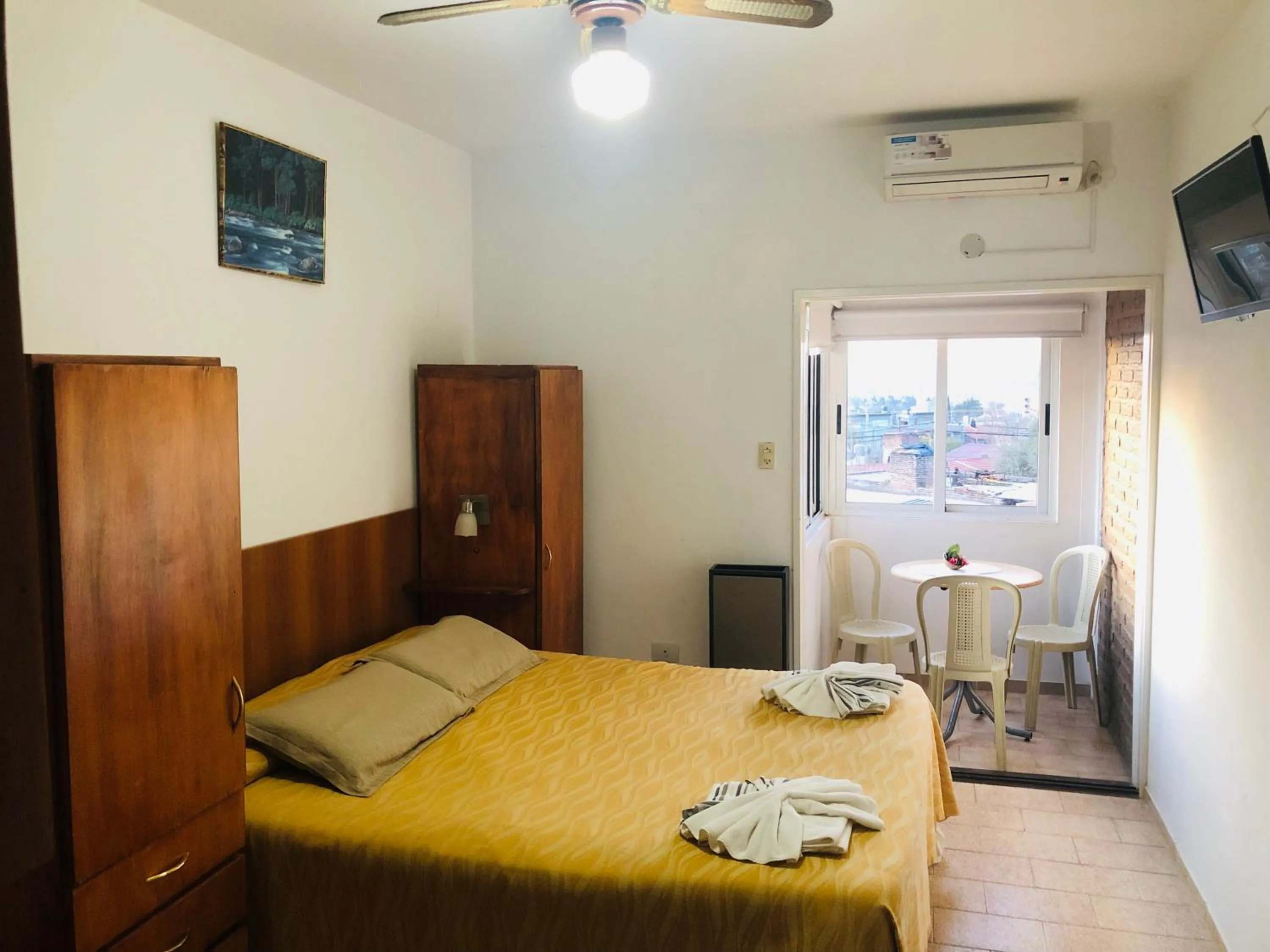 Photo of the whole room, Bed in Apart-Hotel Gibert's House