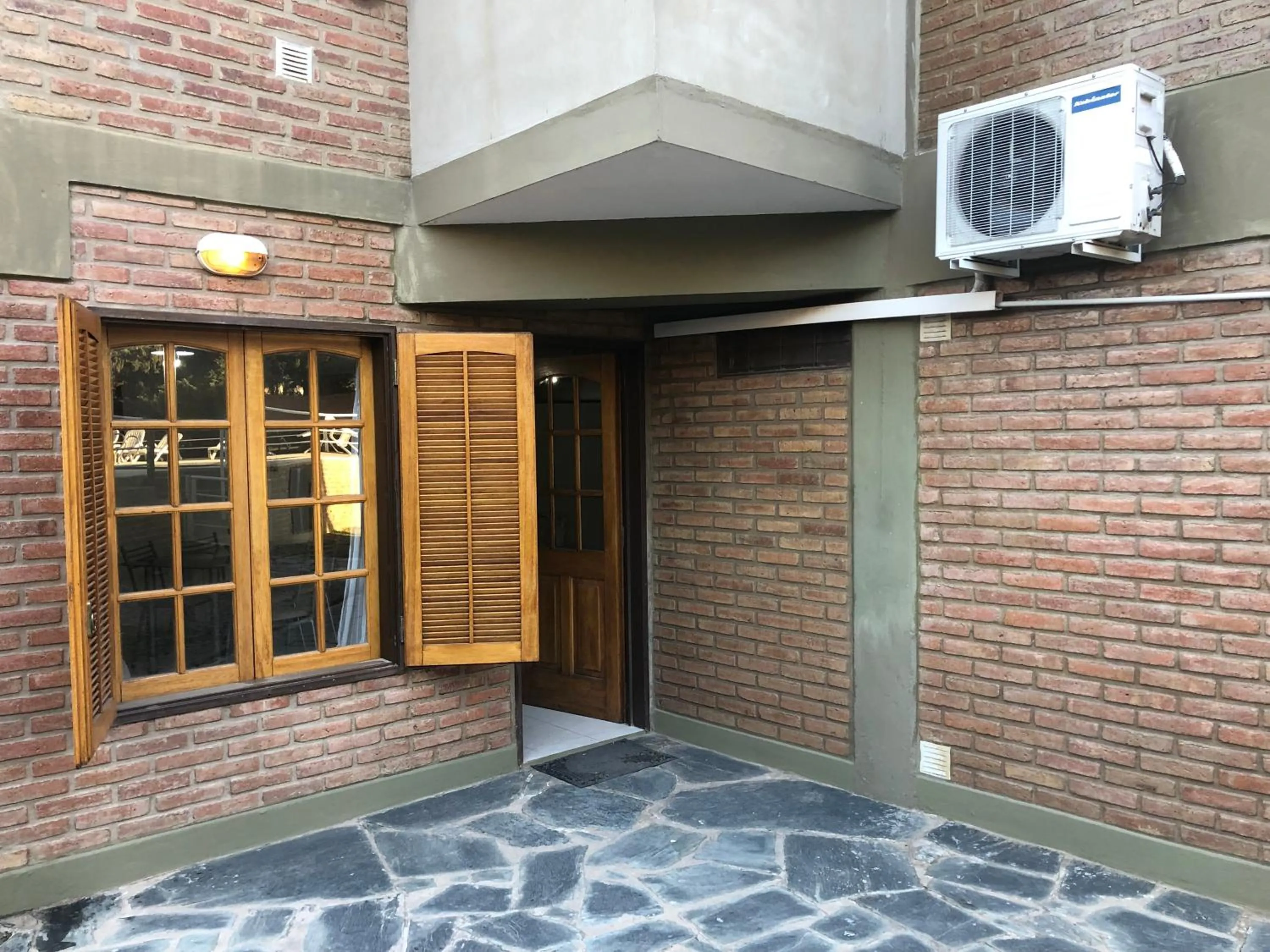 Facade/entrance in Apart-Hotel Gibert's House
