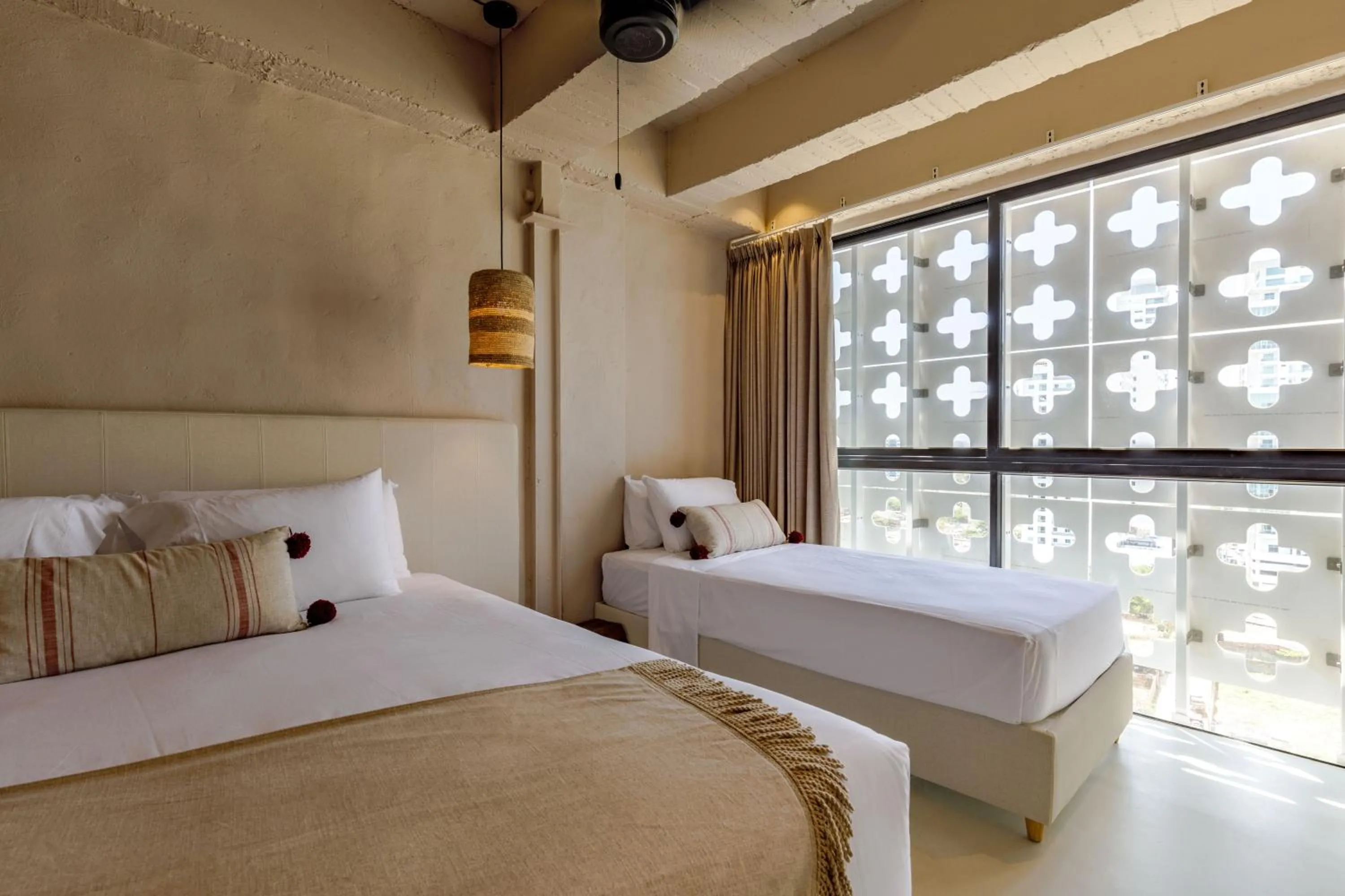 Photo of the whole room, Bed in Bondo Estudio