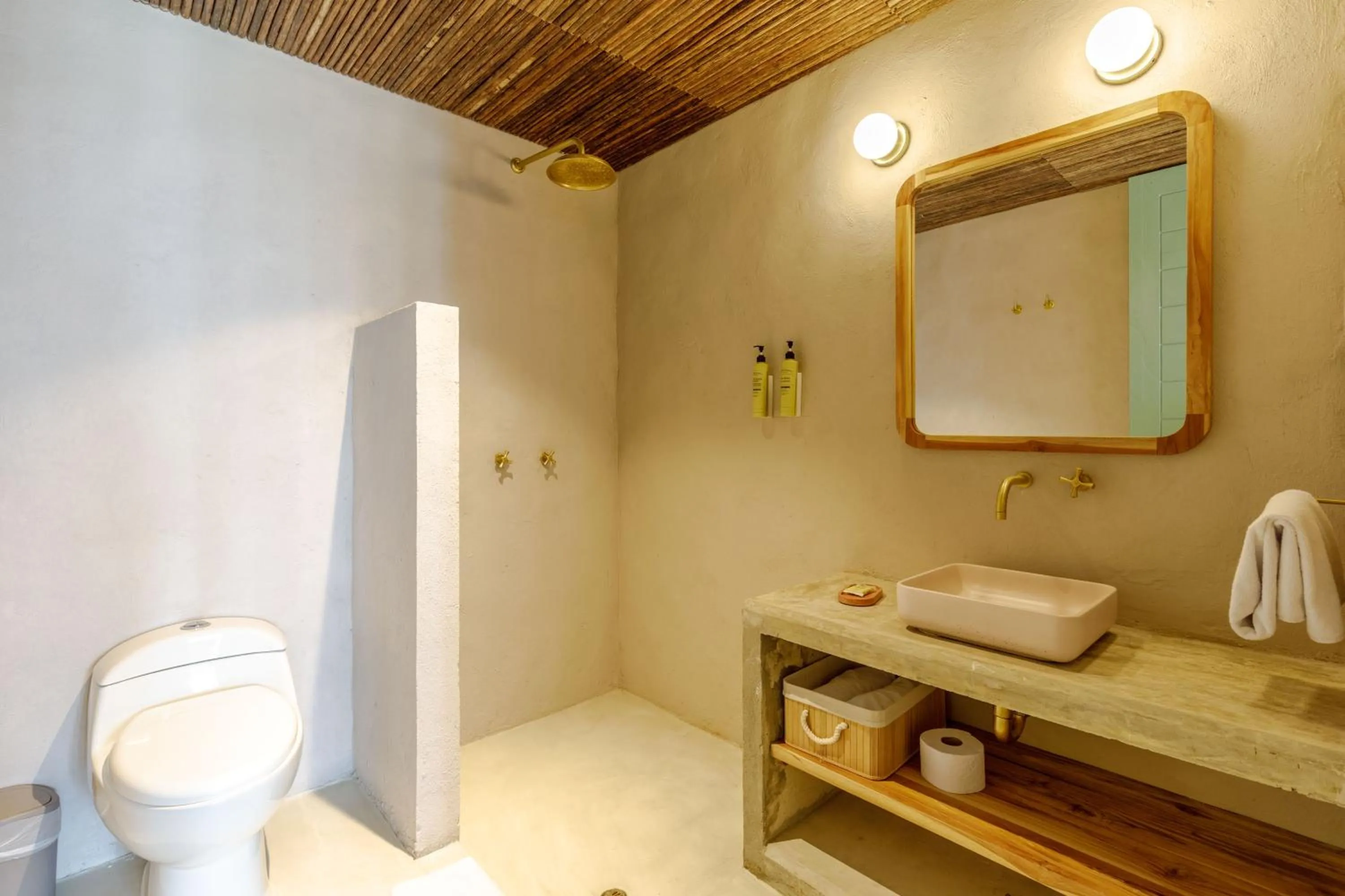 Bathroom in Bondo Estudio