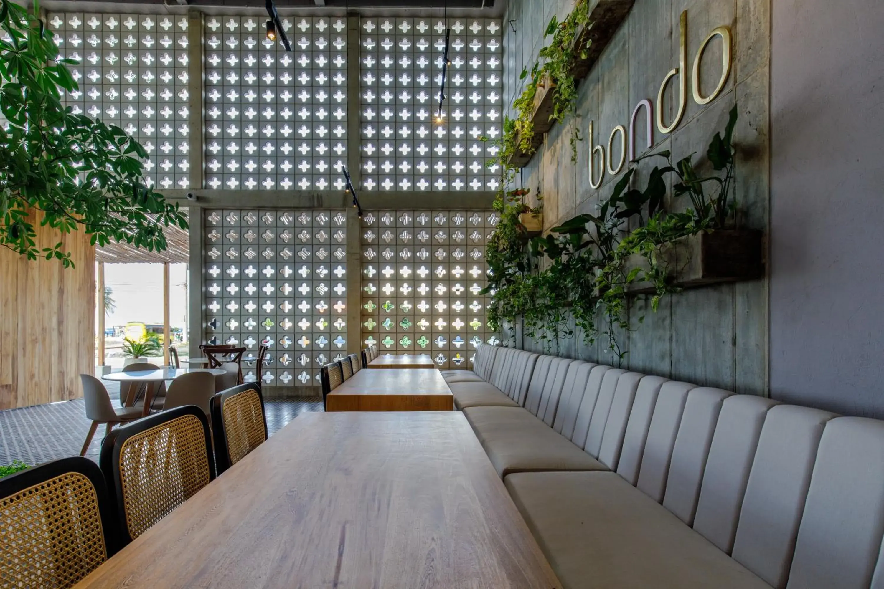 Restaurant/places to eat in Bondo Estudio Restaurant/places to eat in Bondo Estudio