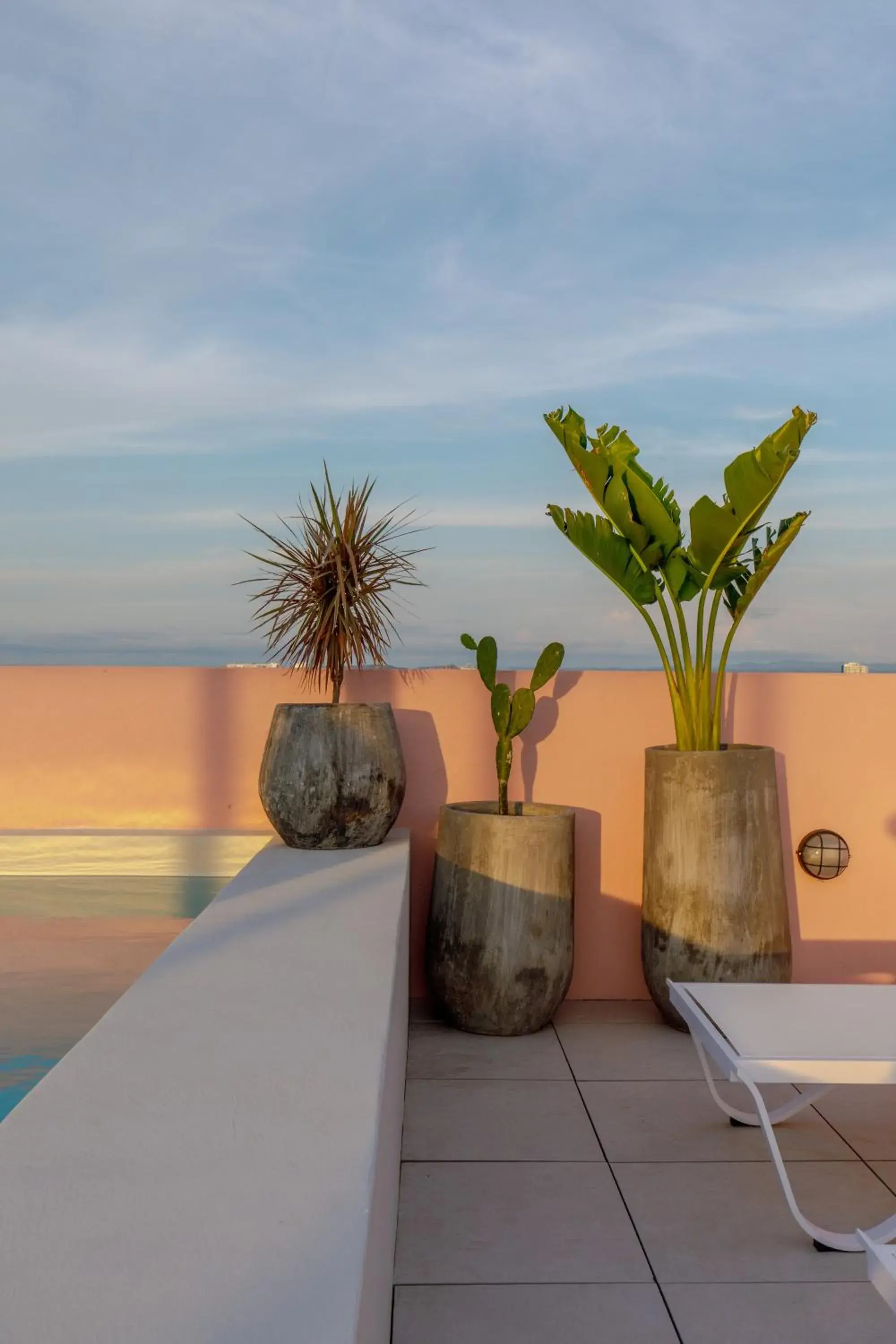 Pool view in Bondo Estudio Pool view in Bondo Estudio