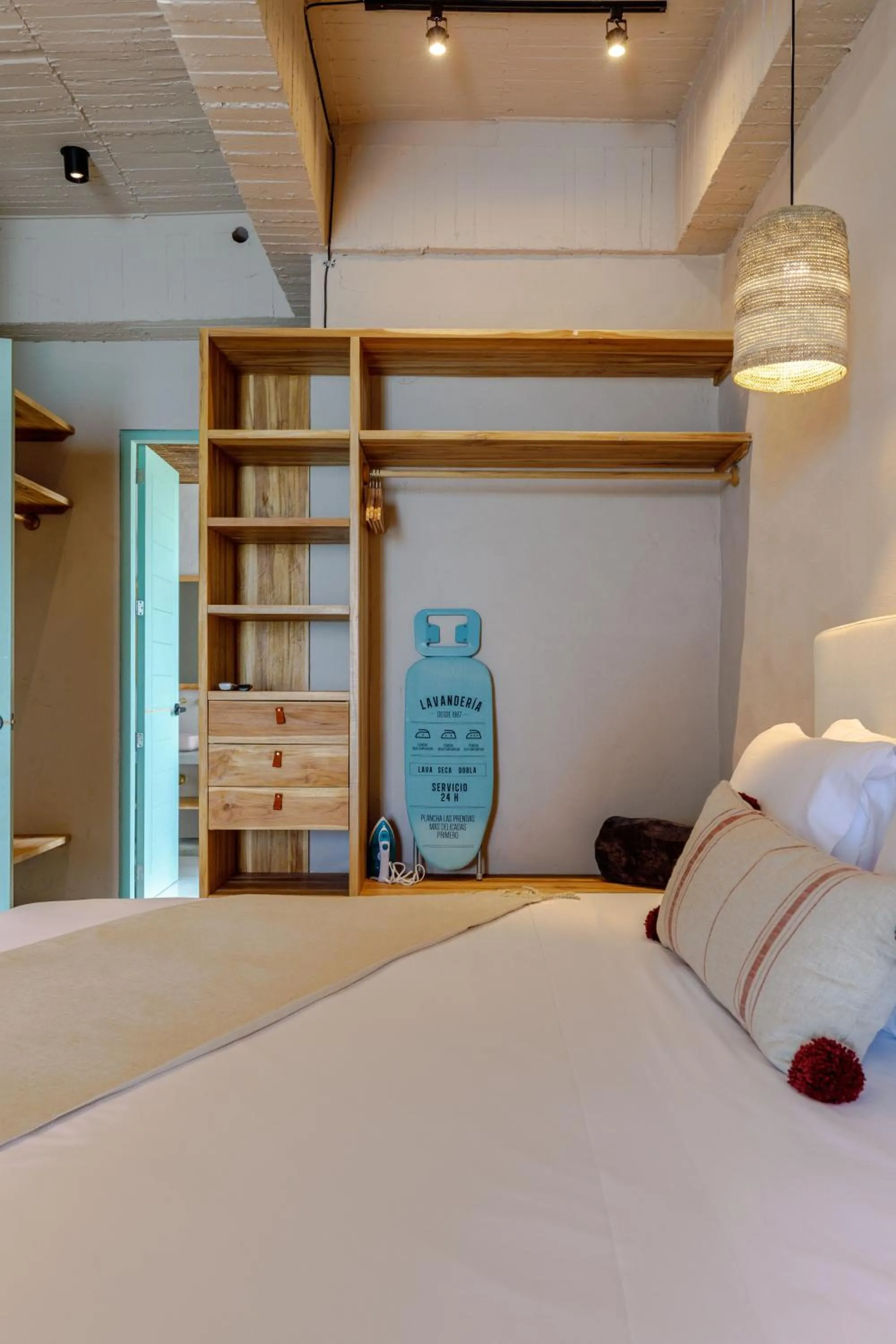 Bedroom, Bed in Bondo Estudio