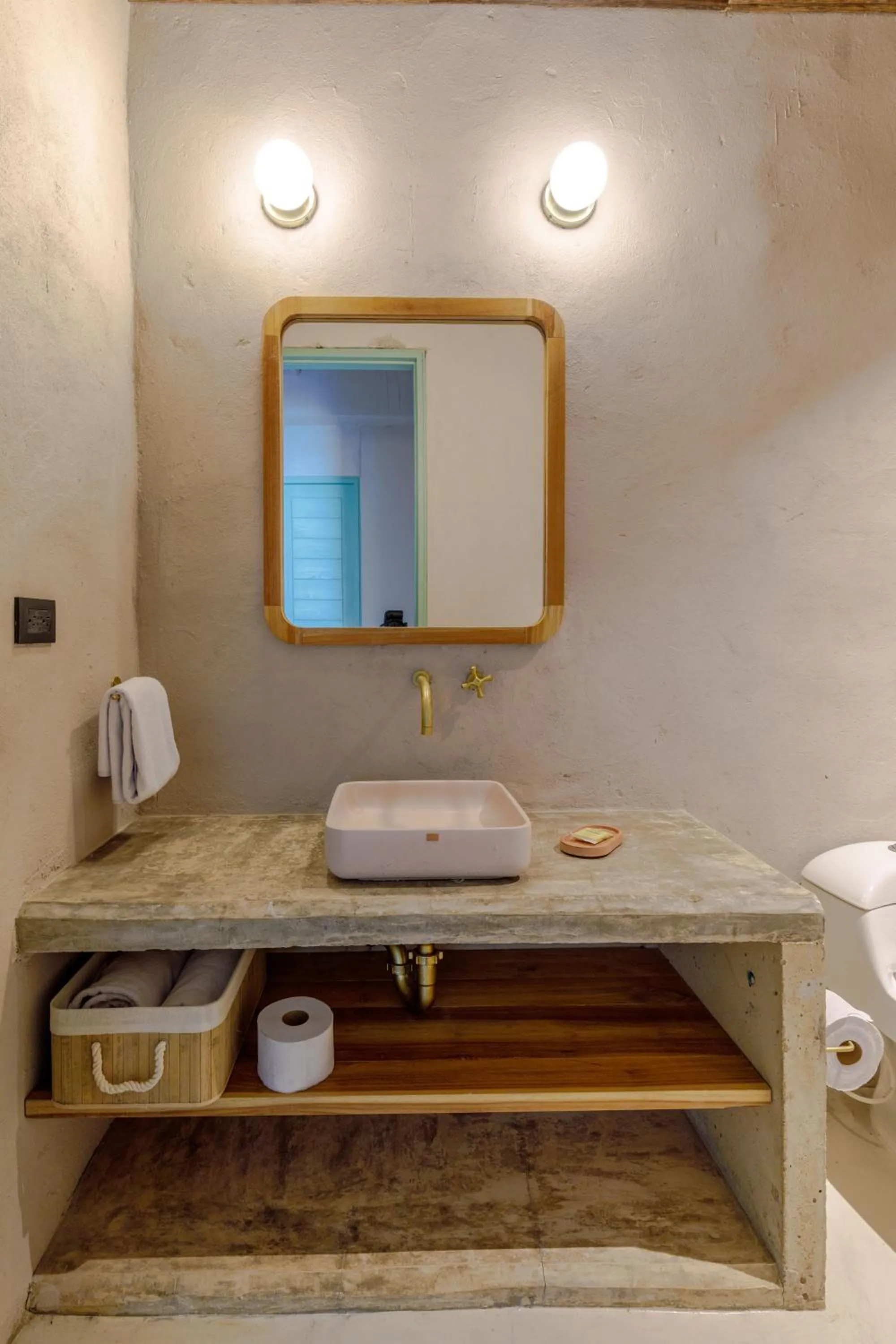 Bathroom in Bondo Estudio
