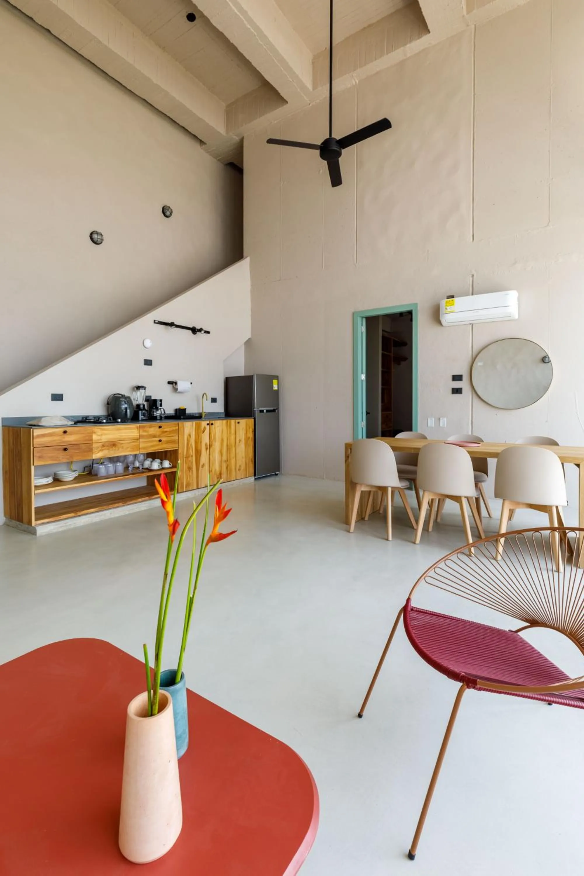 Dining area in Bondo Estudio