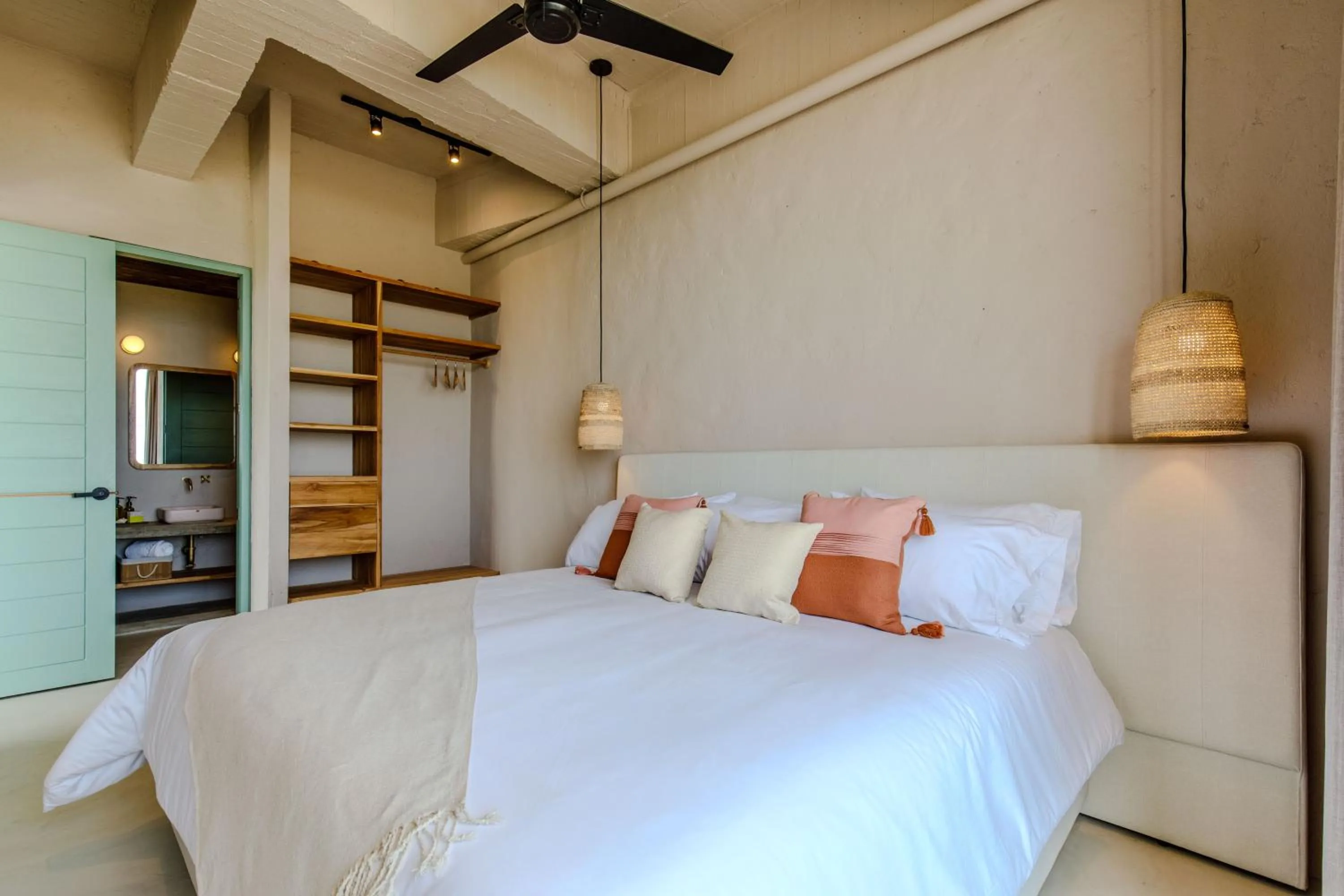 Photo of the whole room, Bed in Bondo Estudio