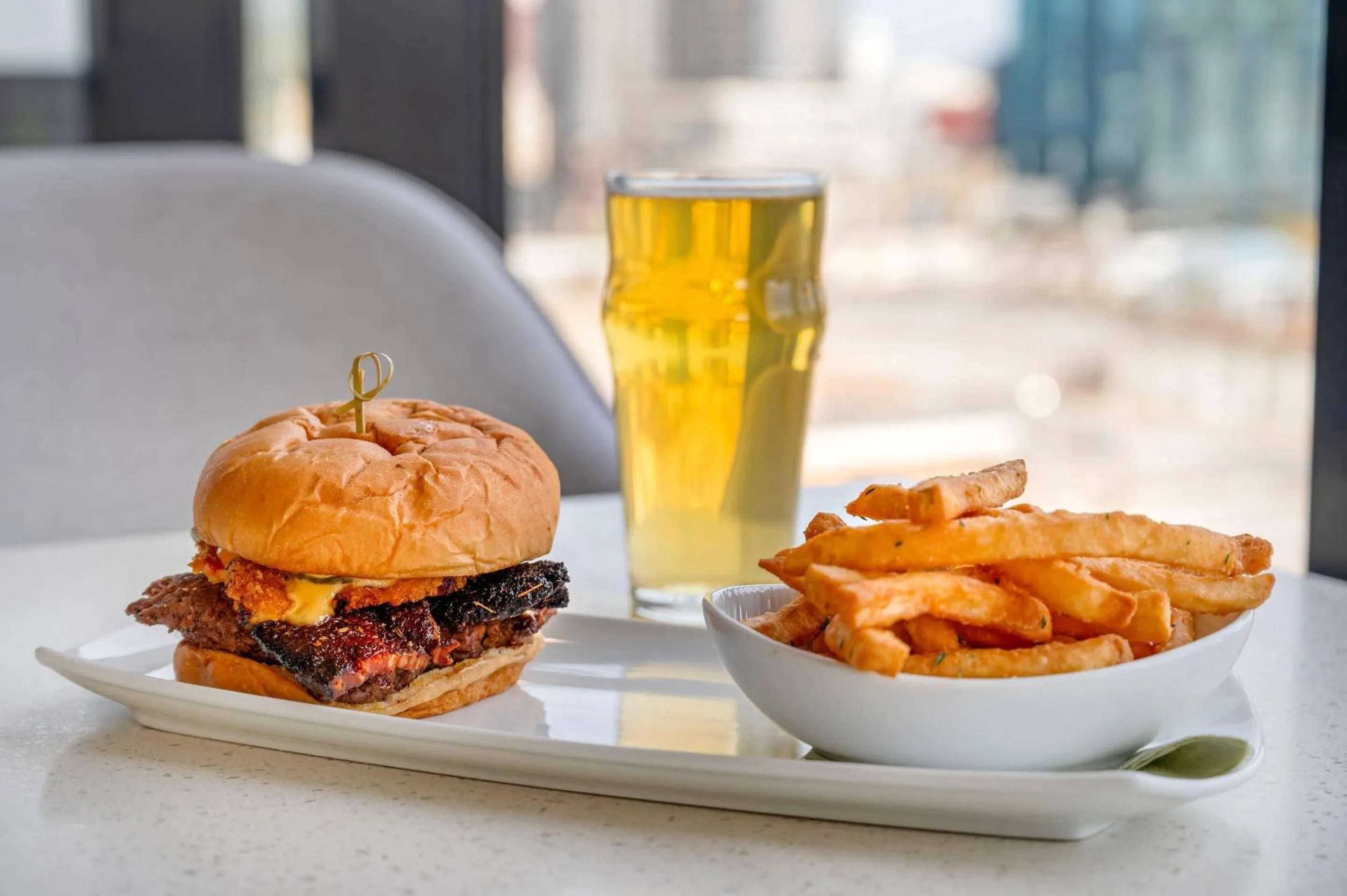 Restaurant/places to eat in Cambria Hotel Nashville Midtown