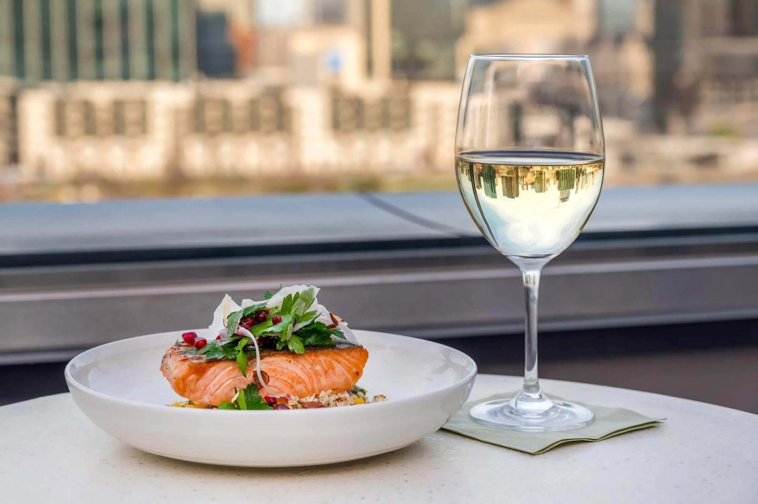 Restaurant/places to eat in Cambria Hotel Nashville Midtown