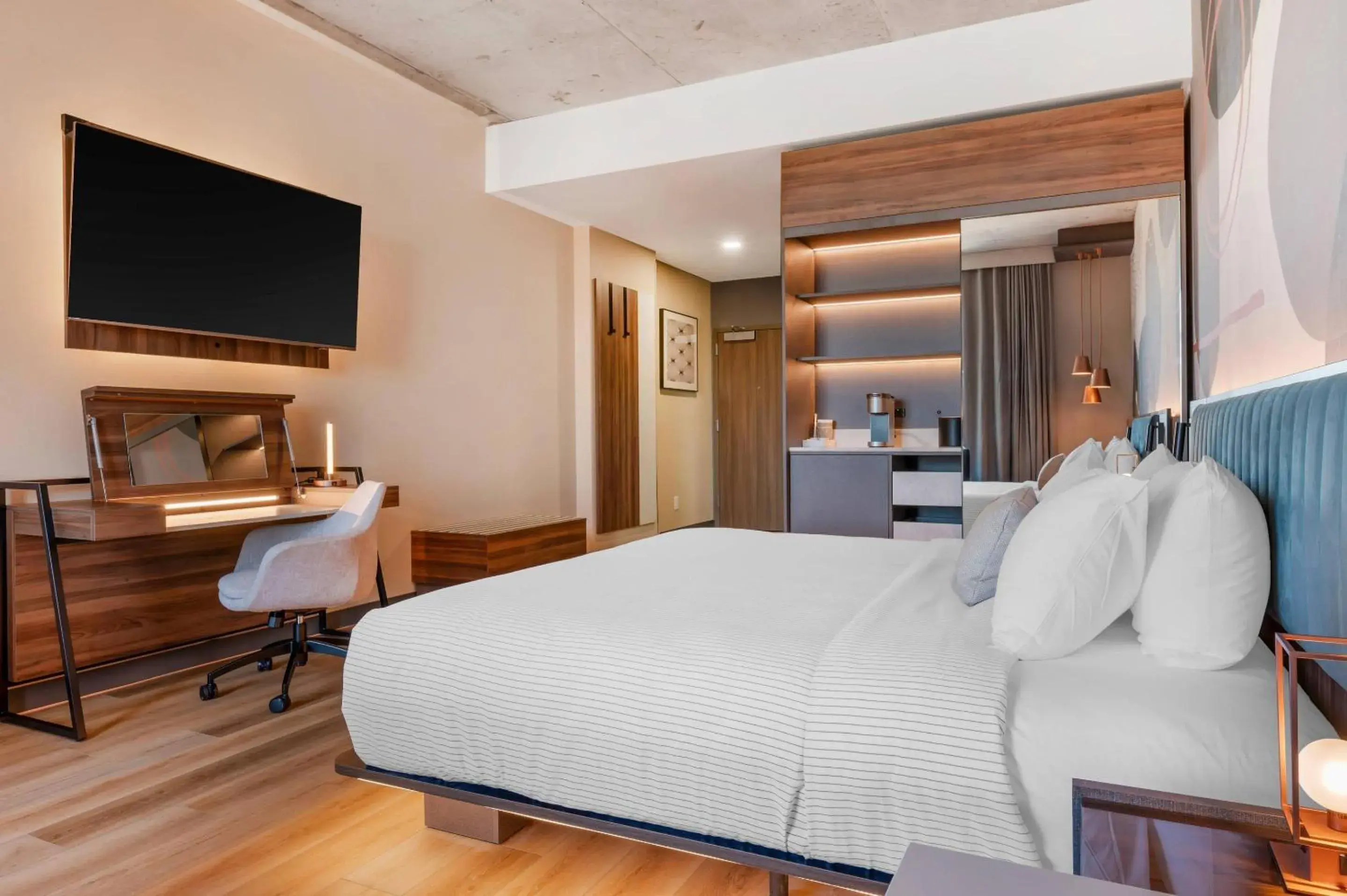 Bedroom, Bed in Cambria Hotel Nashville Midtown Bedroom, Bed in Cambria Hotel Nashville Midtown