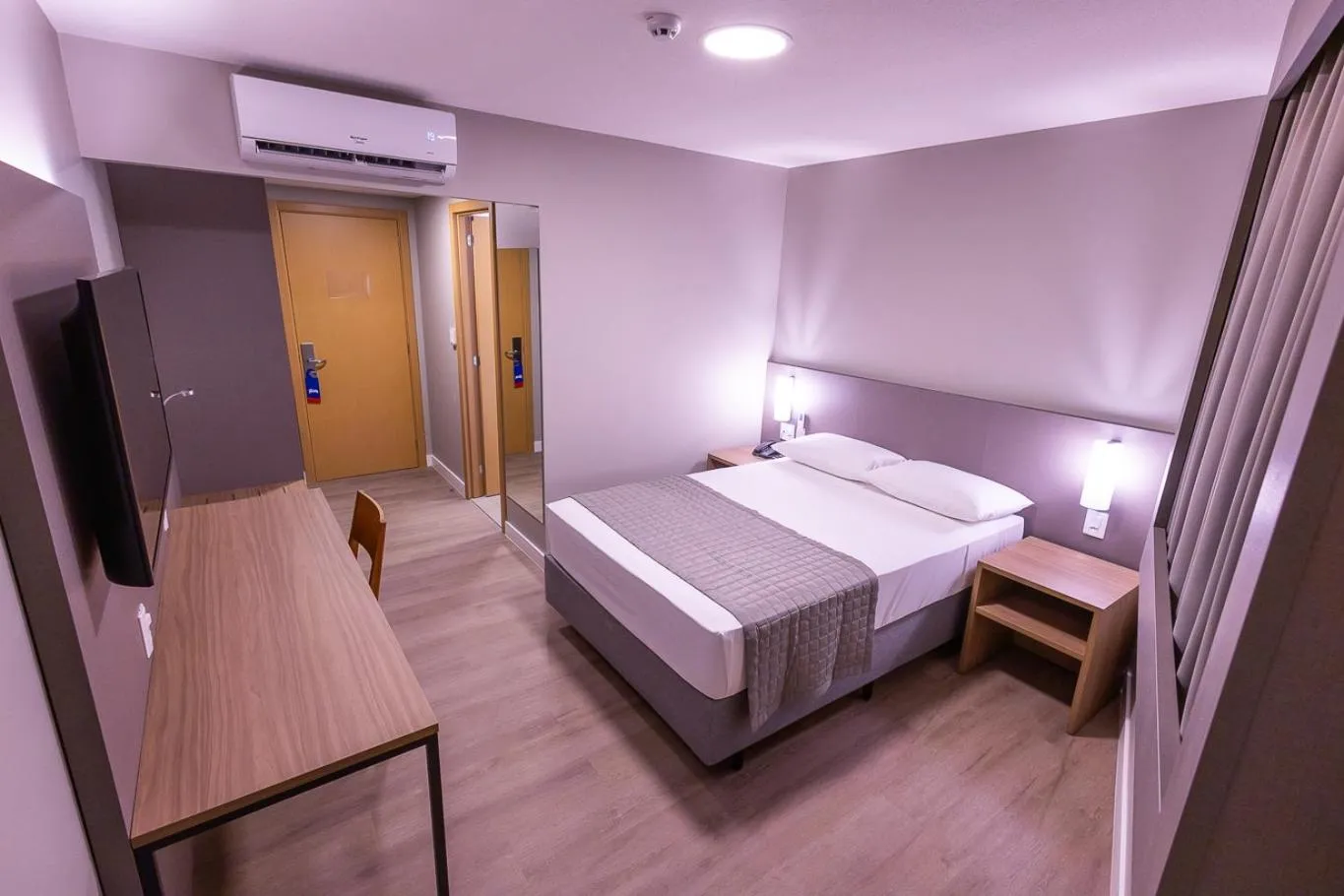 Bedroom, Bed in Hotel Caiuá Blumenau