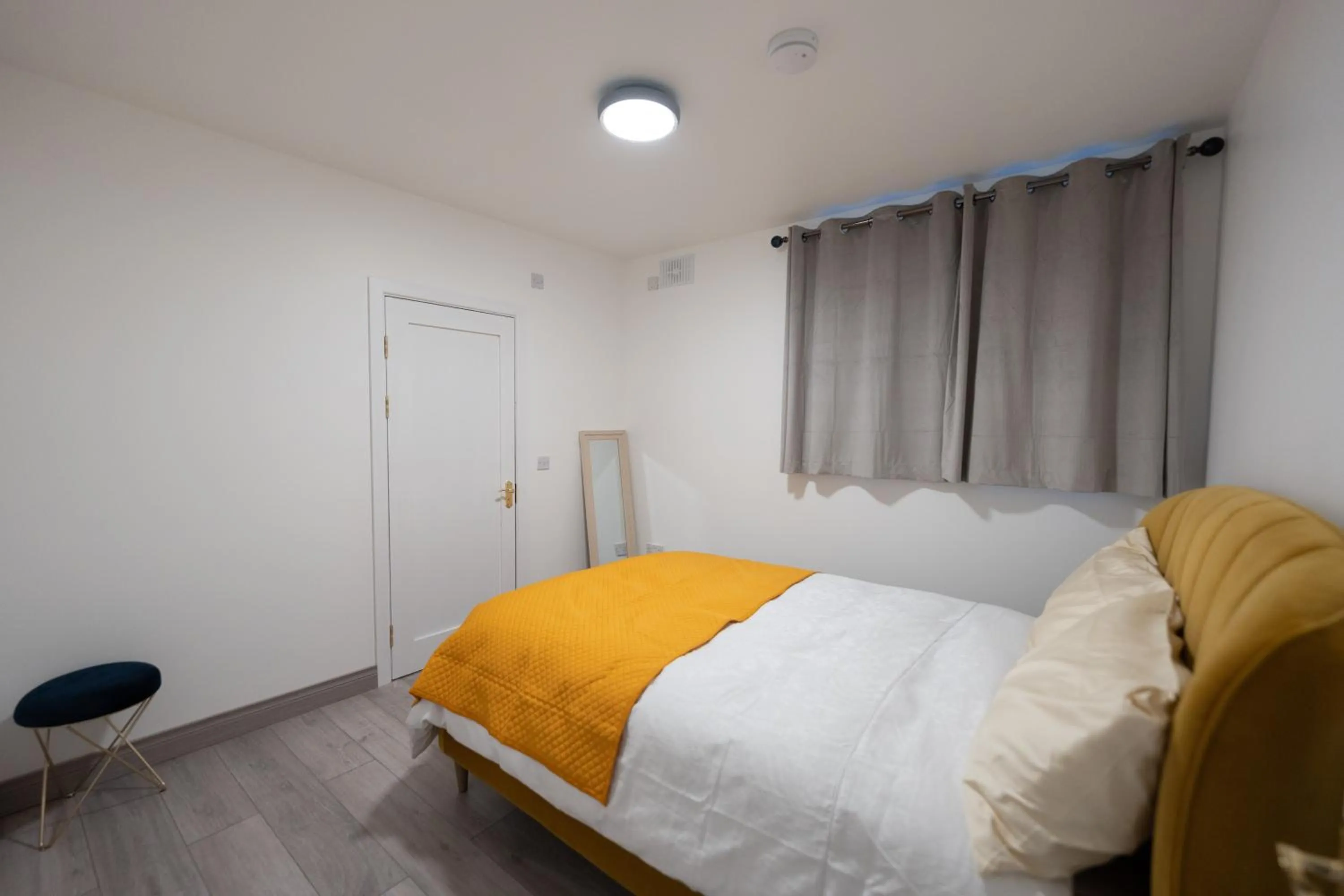 Bed in CROKE PARK STUDIO