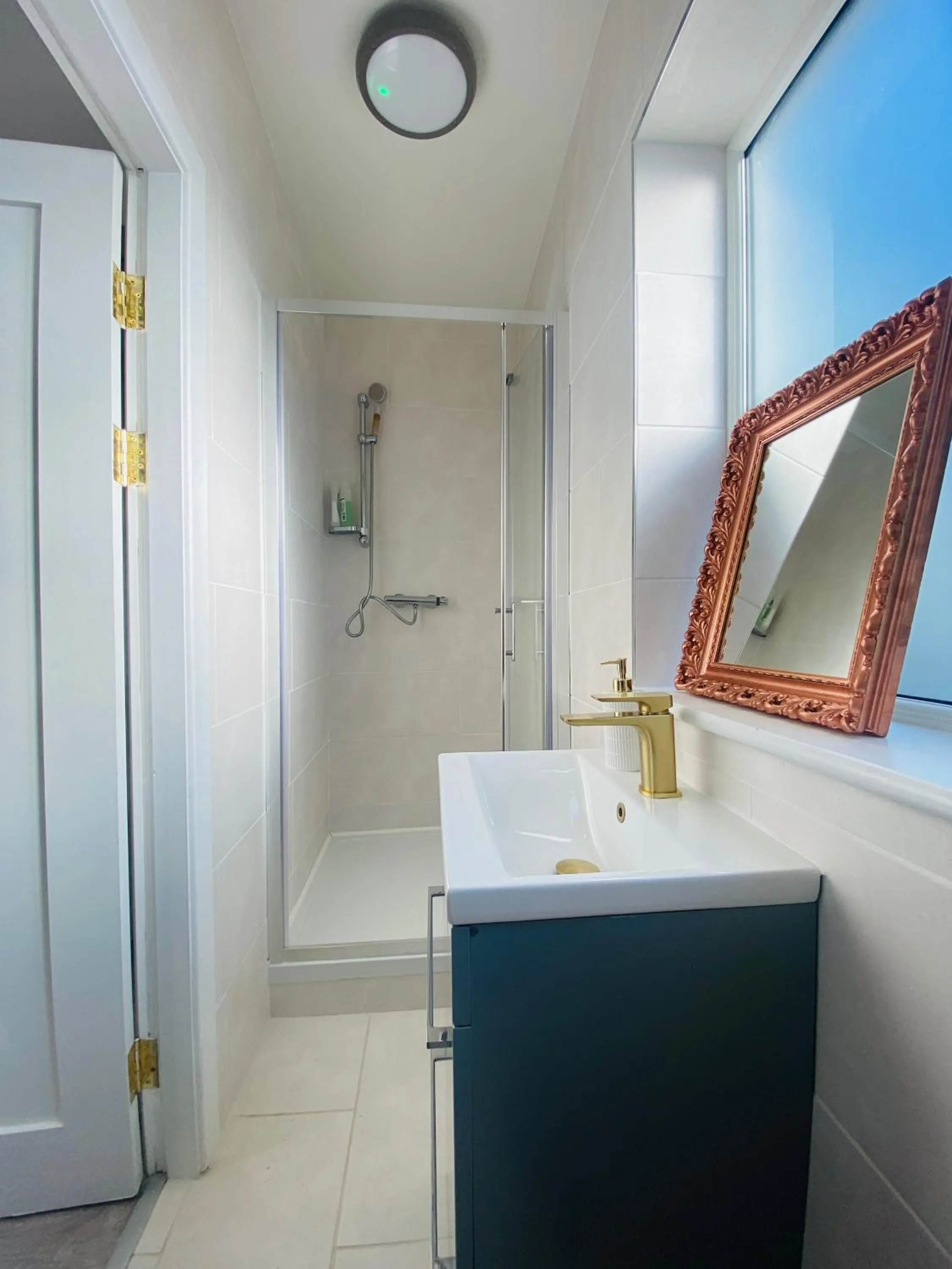 Shower in CROKE PARK STUDIO
