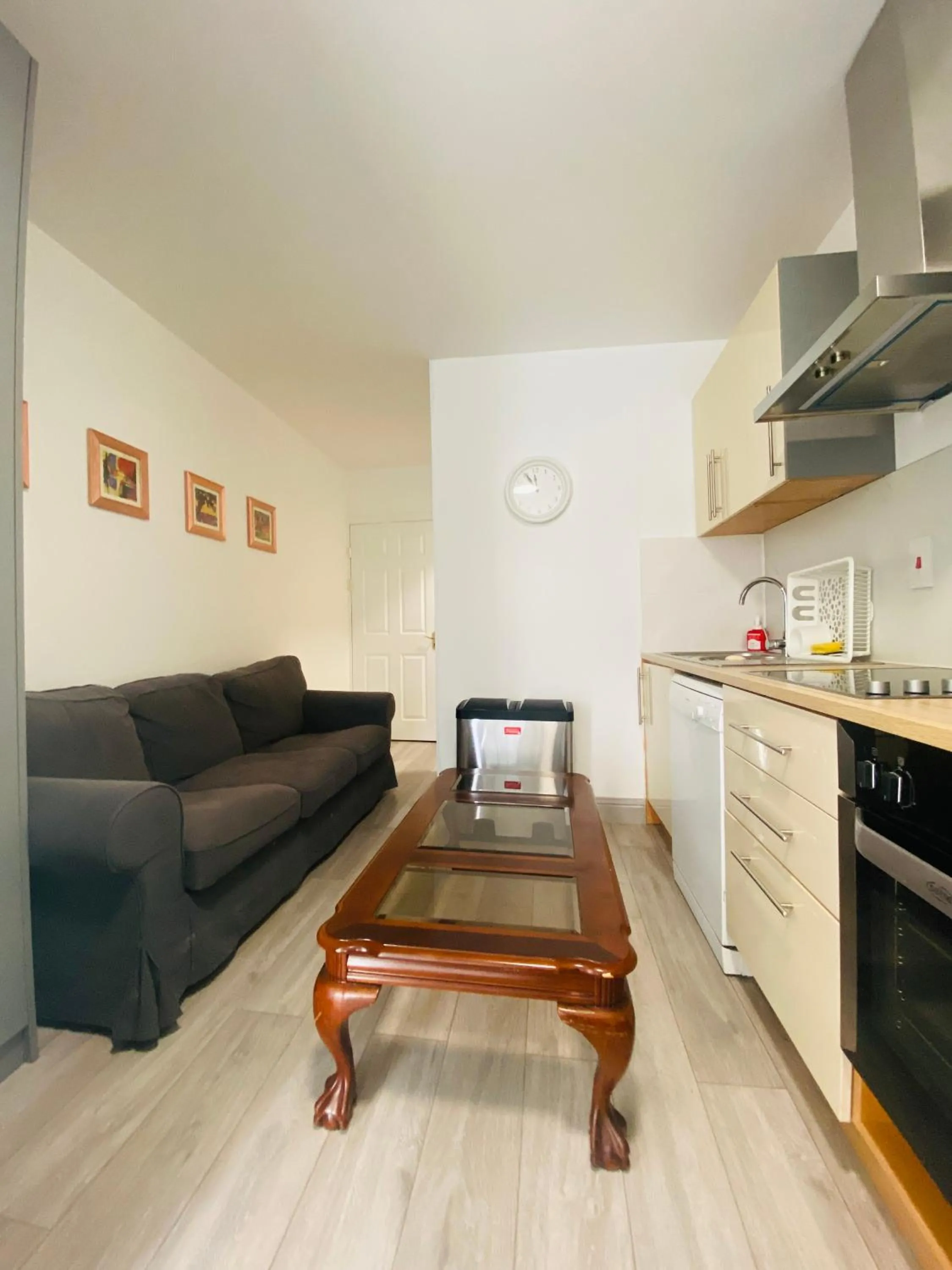 Kitchen or kitchenette in CROKE PARK STUDIO