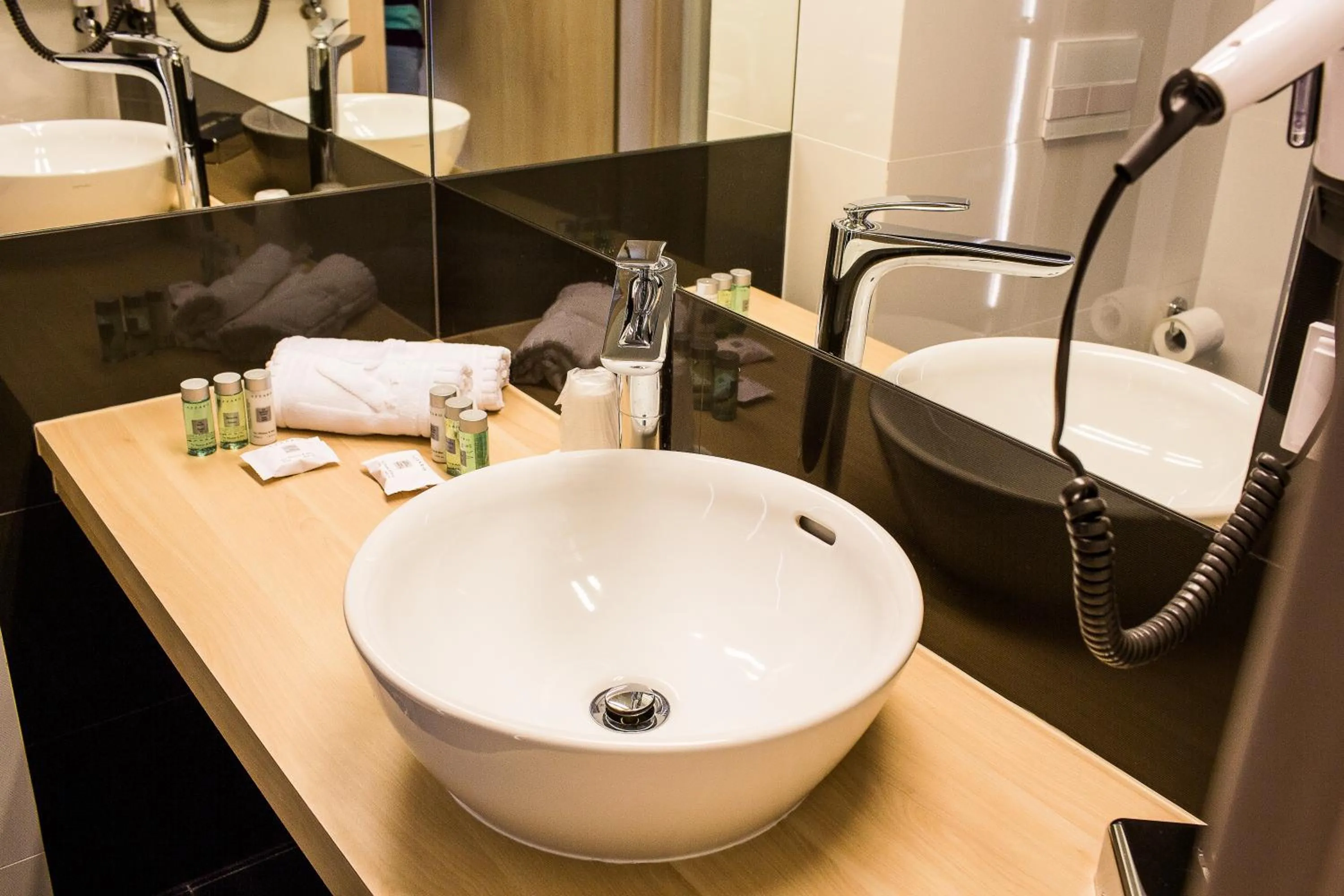 Bathroom in Hotel Astone Conference & Spa