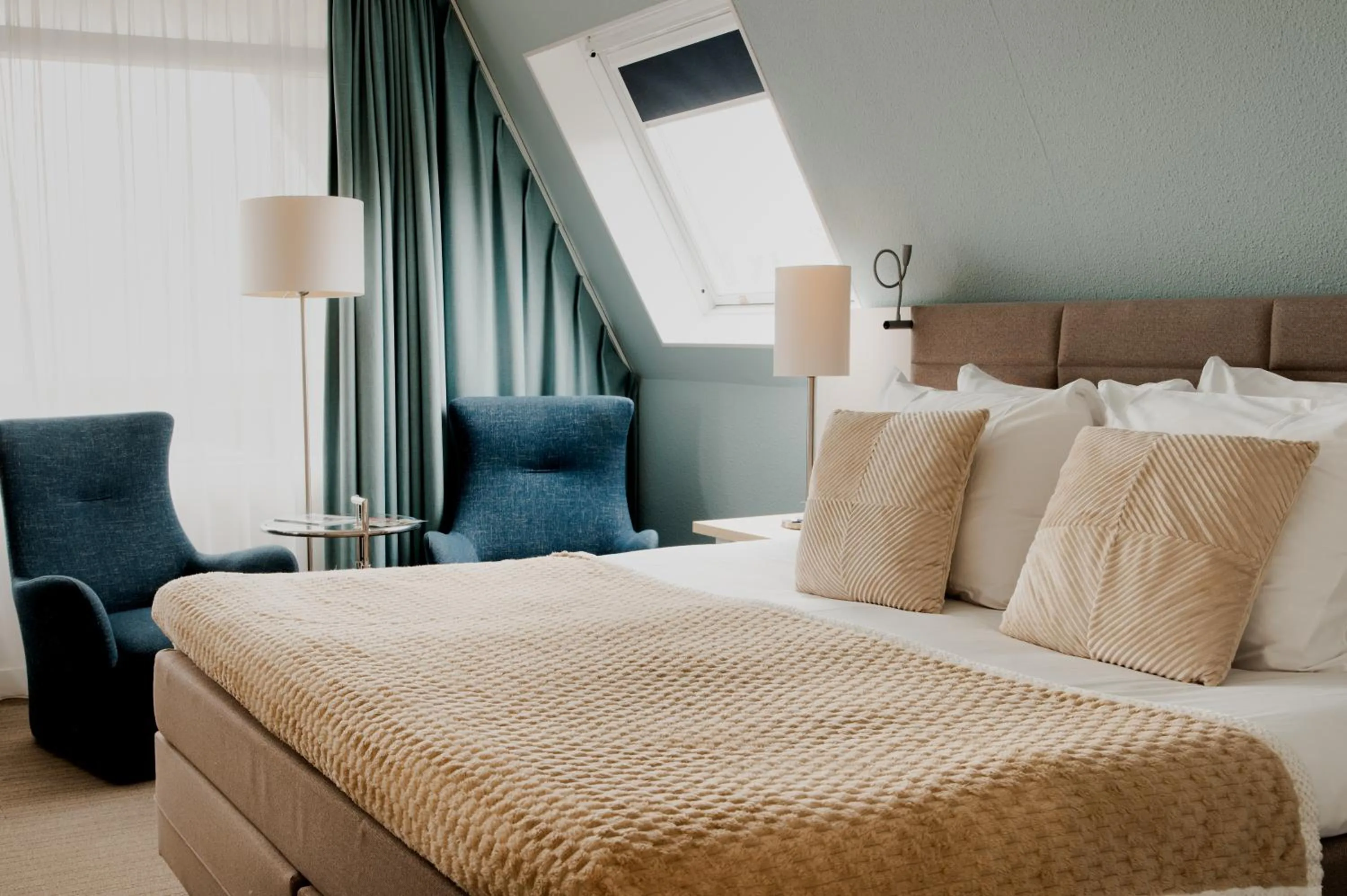 Bed in WestCord Hotel de Wadden