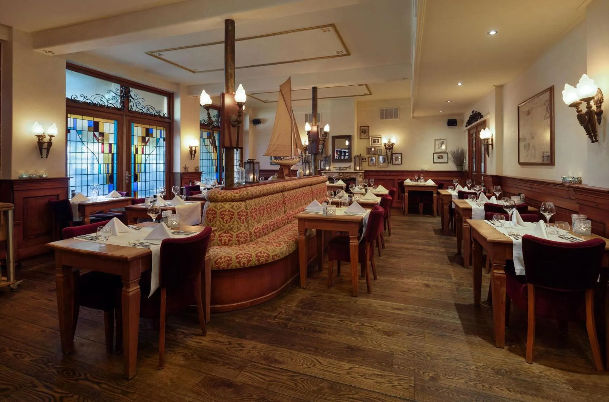 Restaurant/places to eat in WestCord Hotel de Wadden