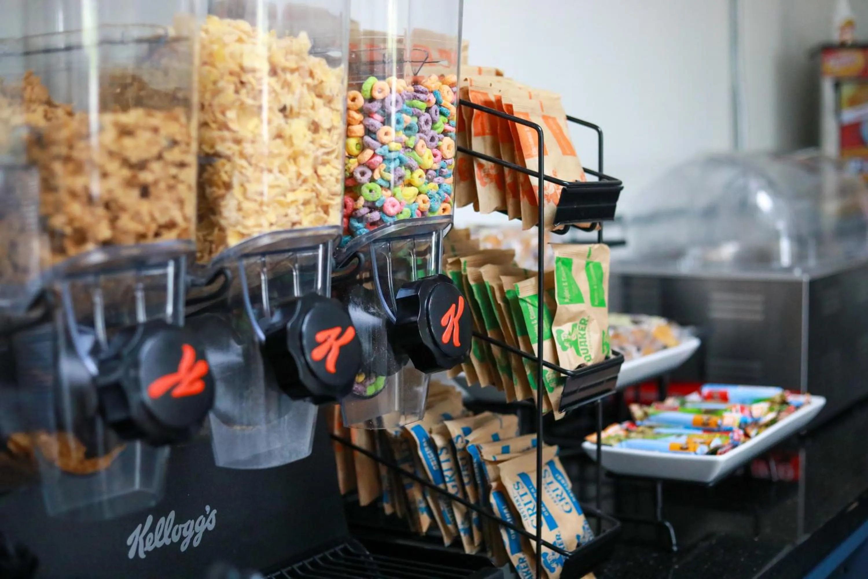 Breakfast in Illini Inn & Suites