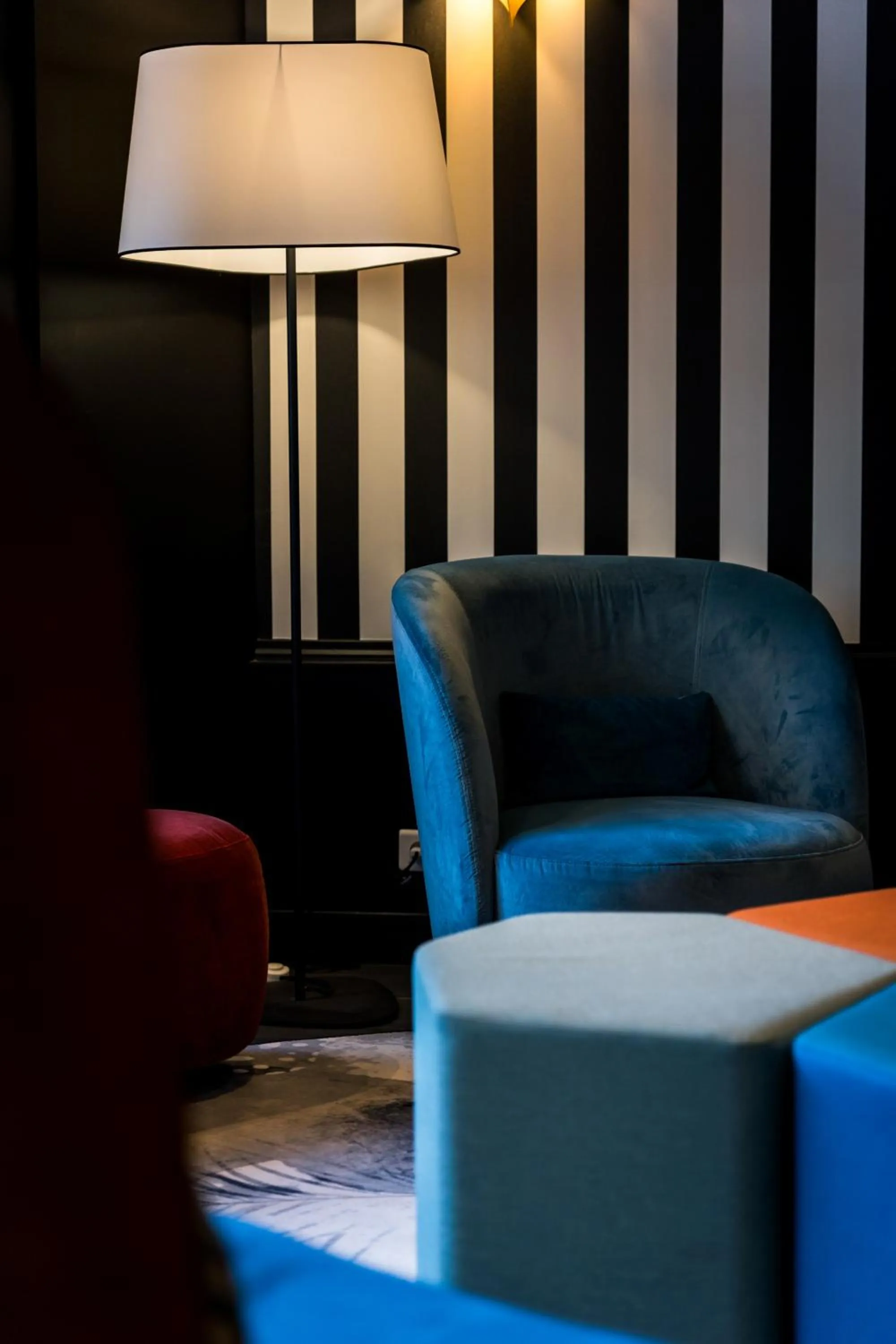 Seating area in Hôtel Montparnasse Saint Germain