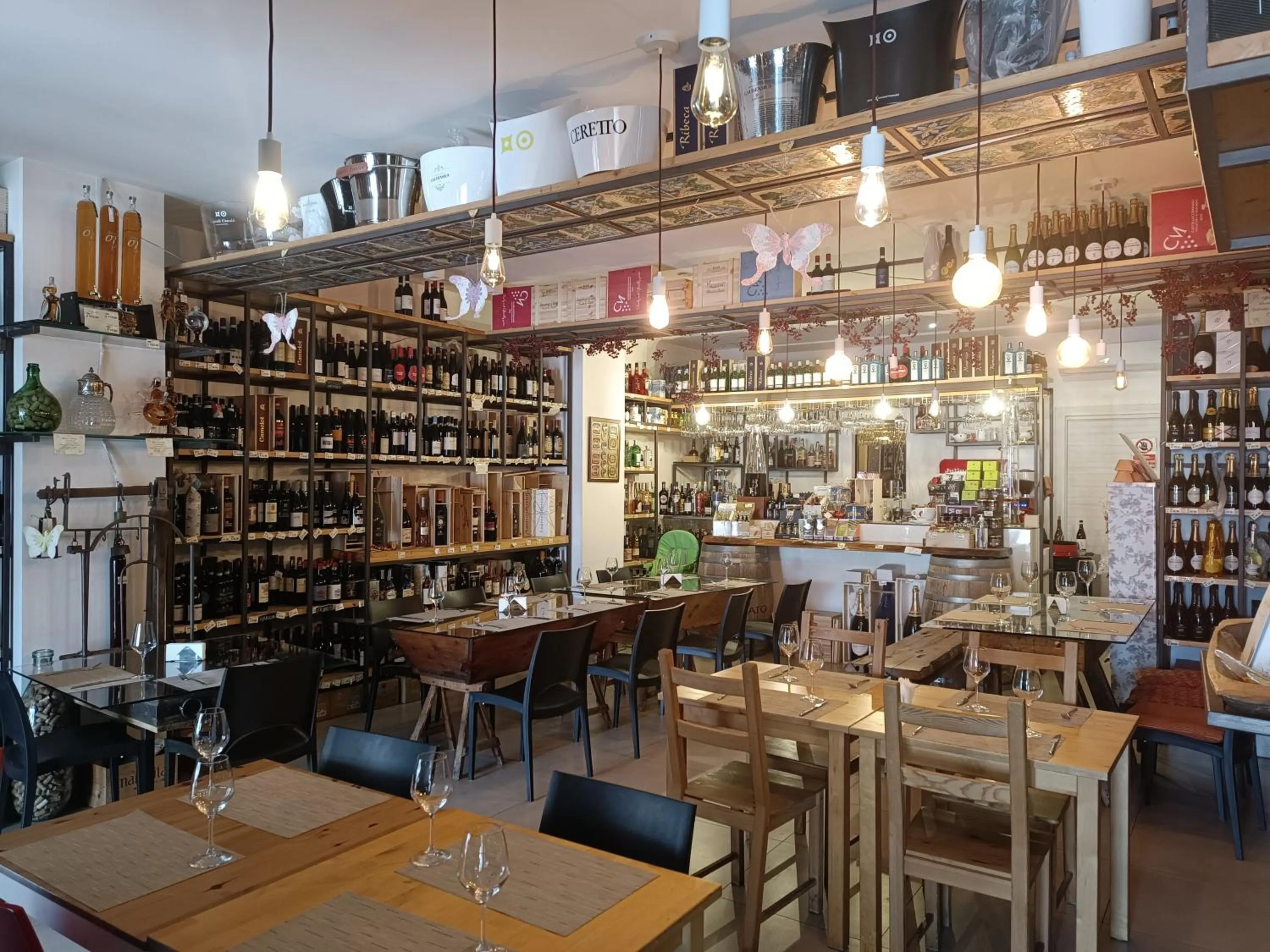 Restaurant/places to eat in B&B Belveliero - Il Capitano