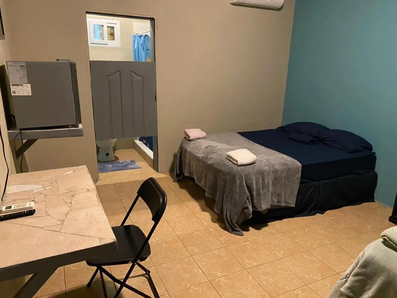 Deluxe Double Room with Two Double Beds in Airport Inn Roatan Deluxe Double Room with Two Double Beds in Airport Inn Roatan