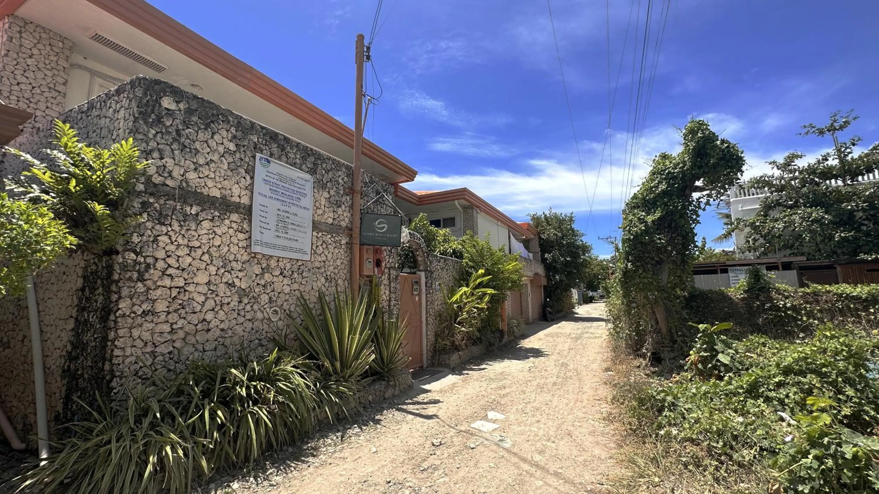 Property building in Sunset Beach Resort