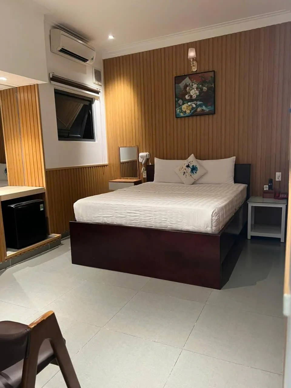 Bed in ĐÔNG NHƯ HOTEL