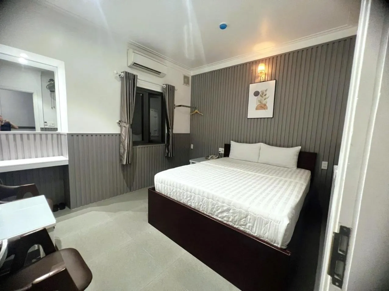 Bed in ĐÔNG NHƯ HOTEL