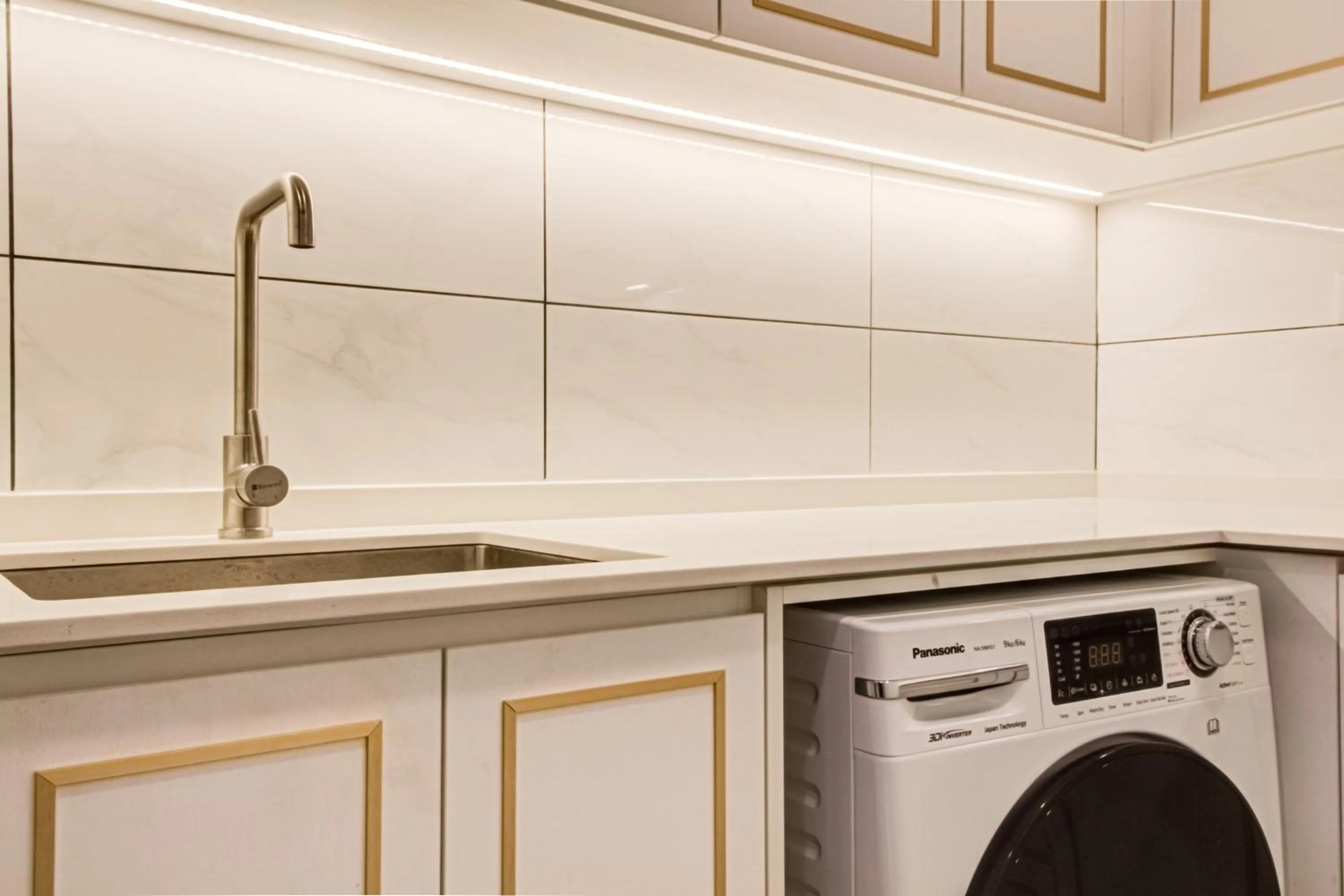 Kitchen or kitchenette in Axon Residence at Pavilion KLCC KL Tower view by KIMIRO