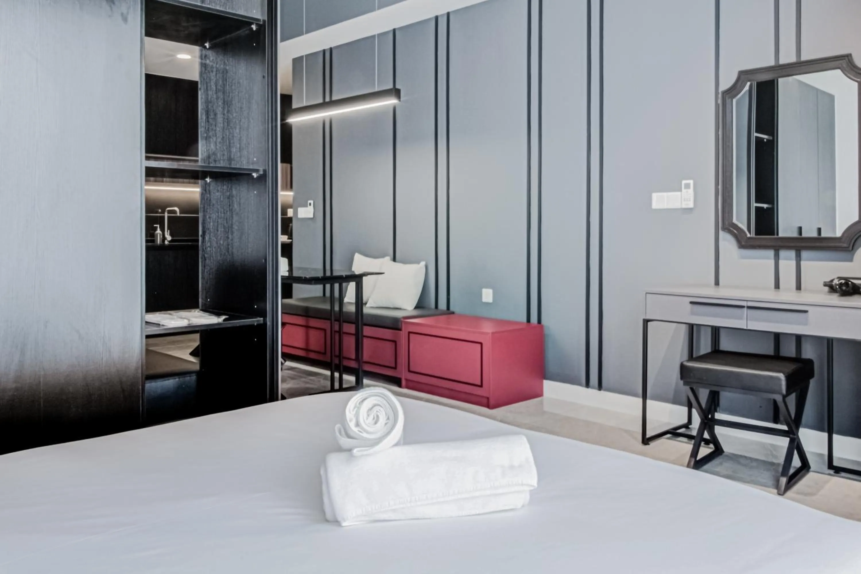 Photo of the whole room, Bed in Axon Residence at Pavilion KLCC KL Tower view by KIMIRO