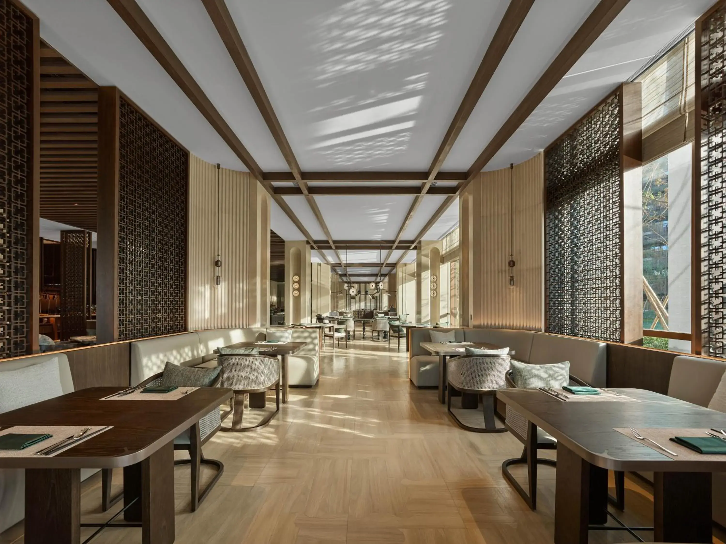 Restaurant/places to eat in Banyan Tree Dongguan Songshan Lake Restaurant/places to eat in Banyan Tree Dongguan Songshan Lake