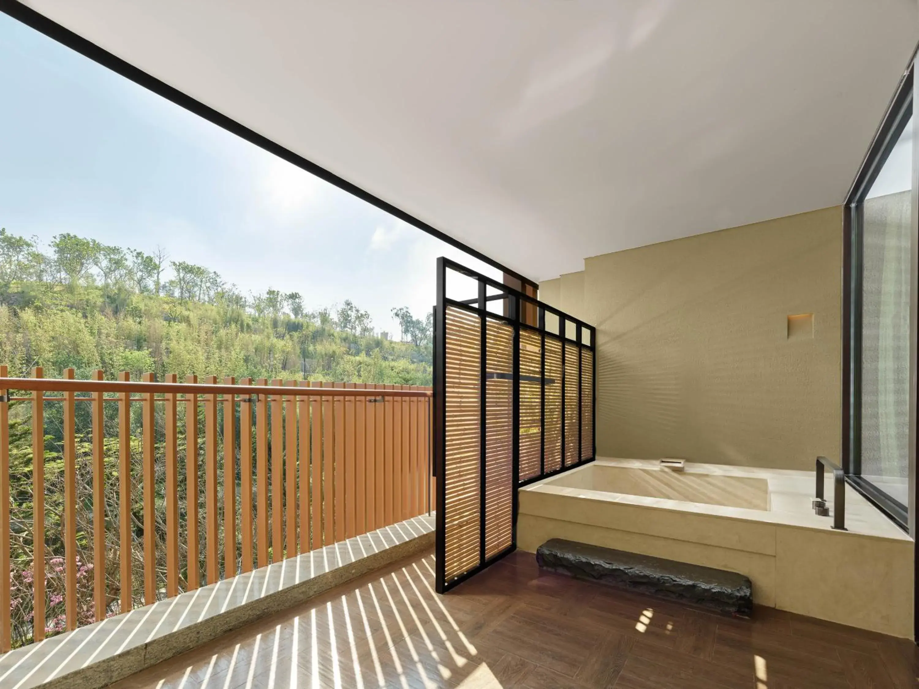 Balcony/Terrace, Bed in Banyan Tree Dongguan Songshan Lake Balcony/Terrace, Bed in Banyan Tree Dongguan Songshan Lake